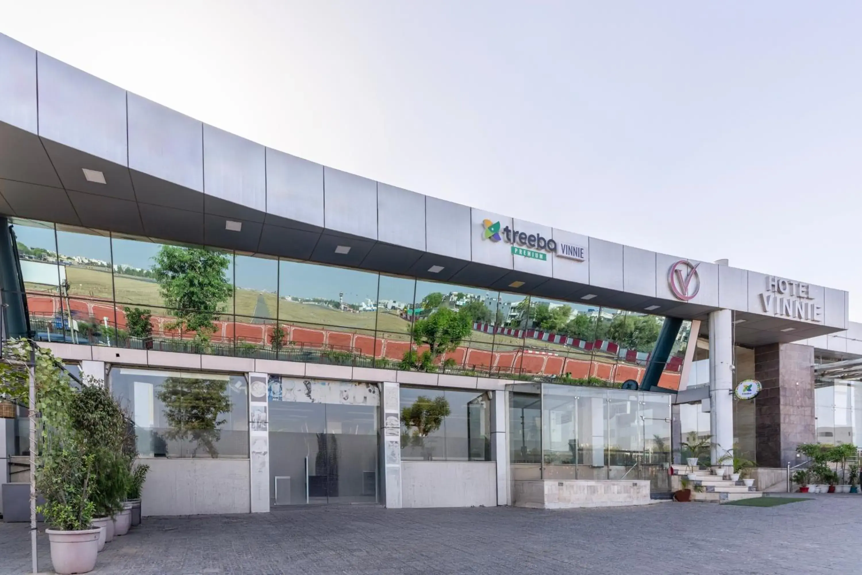 Property building in Treebo Premium Vinnie - Near Airport Property building in Treebo Premium Vinnie - Near Airport