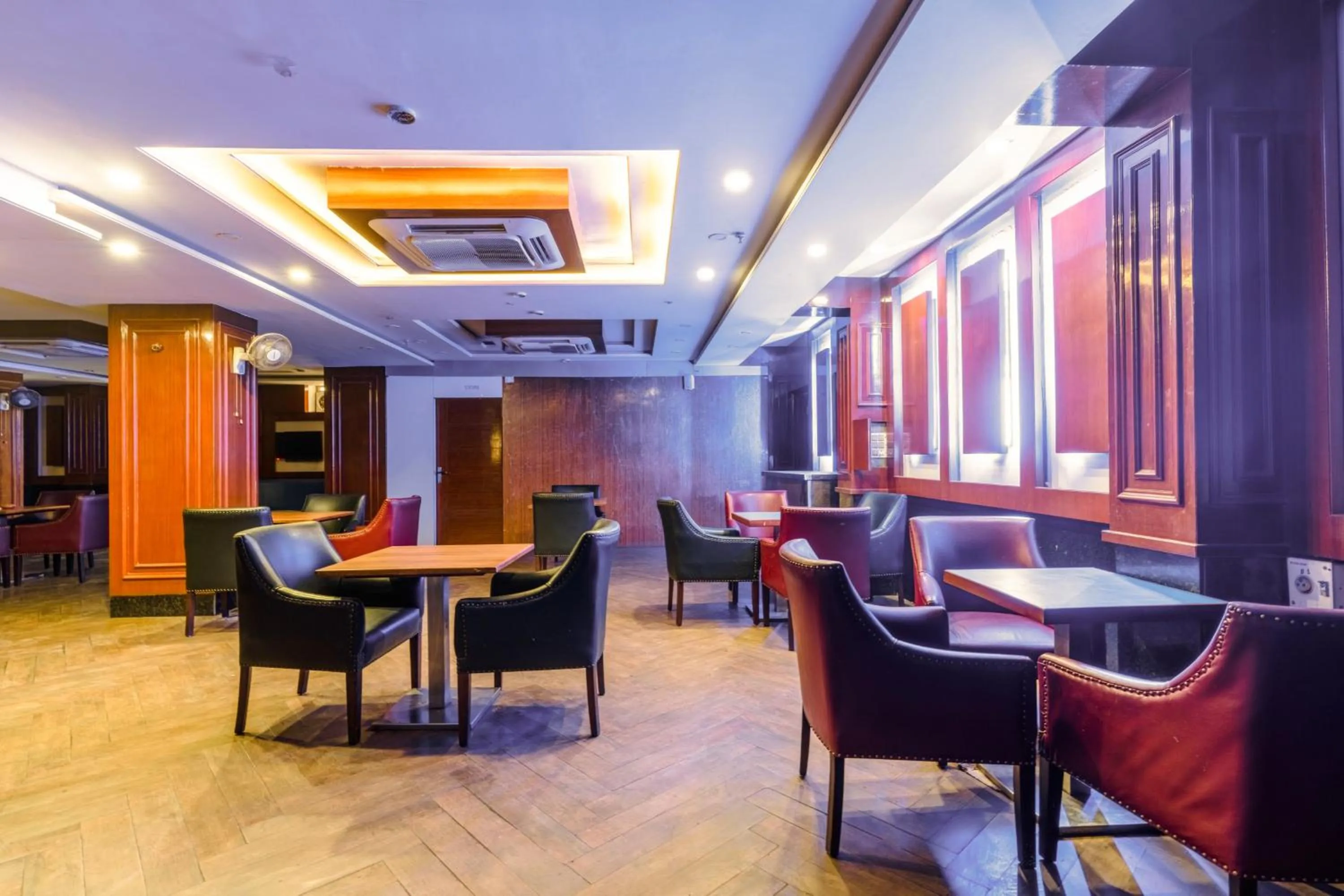 Lounge or bar in Treebo Premium Vinnie - Near Airport