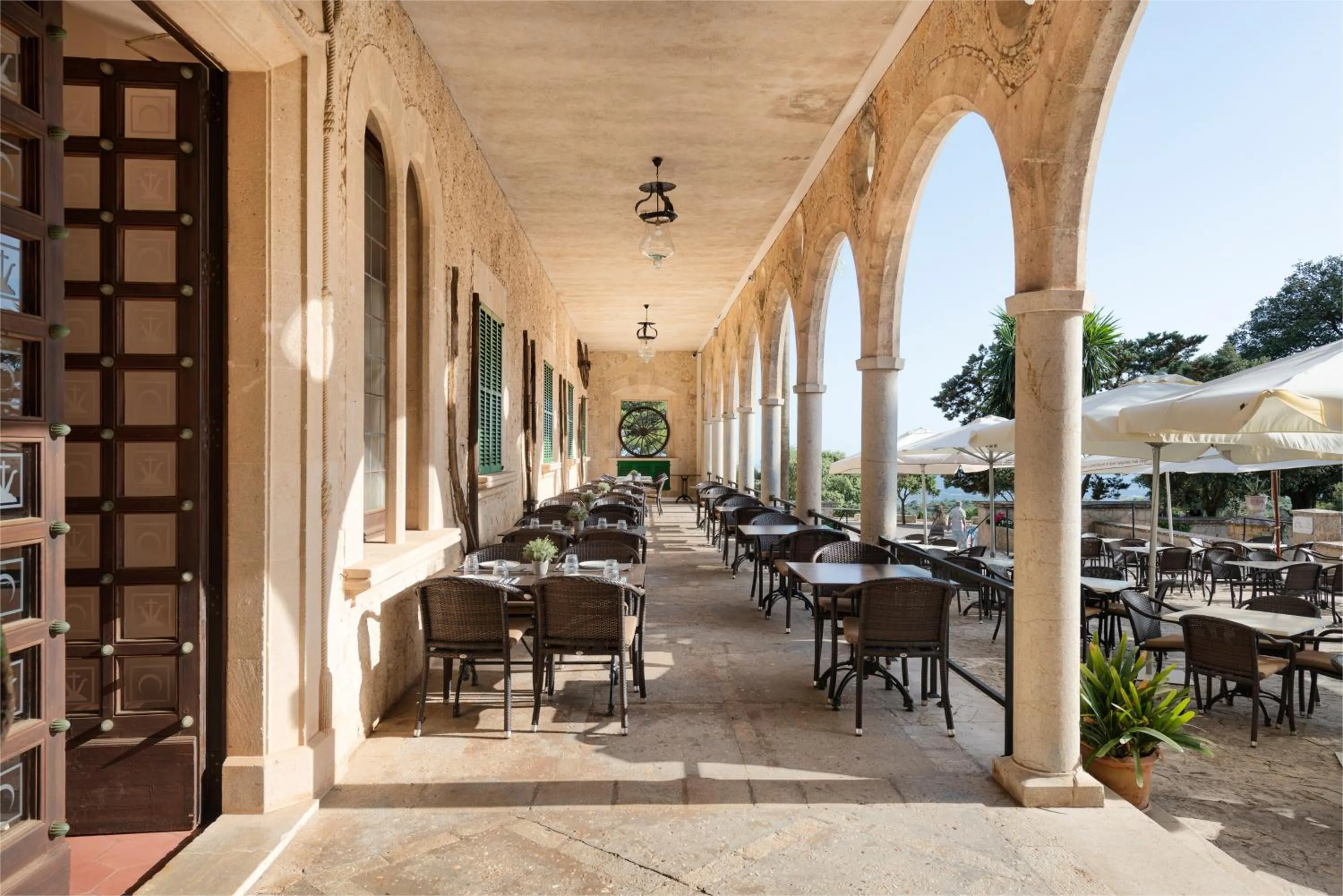 Restaurant/places to eat in Santuari de Cura