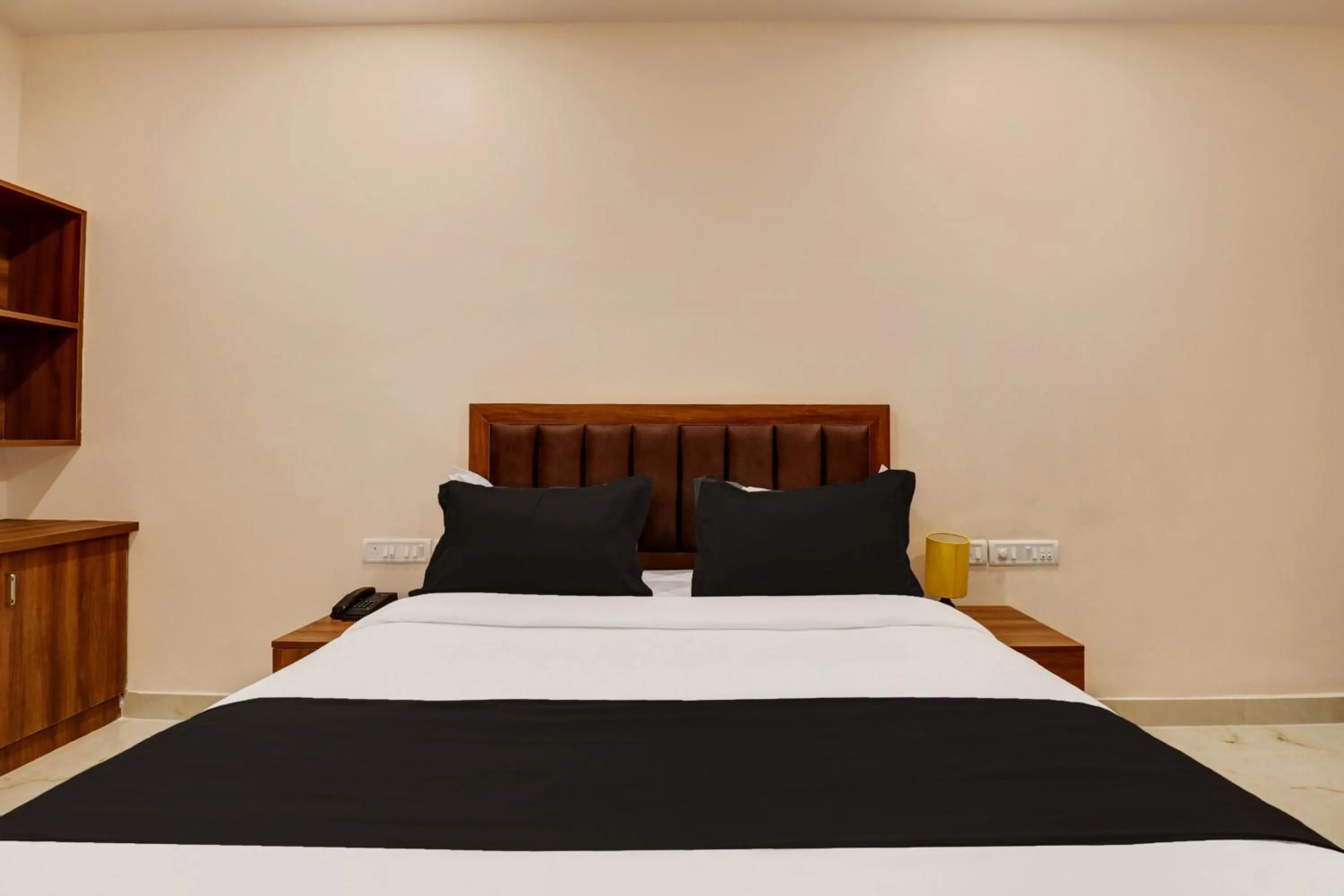 Bedroom, Bed in Super Townhouse Arekere Near Mithai Mahal