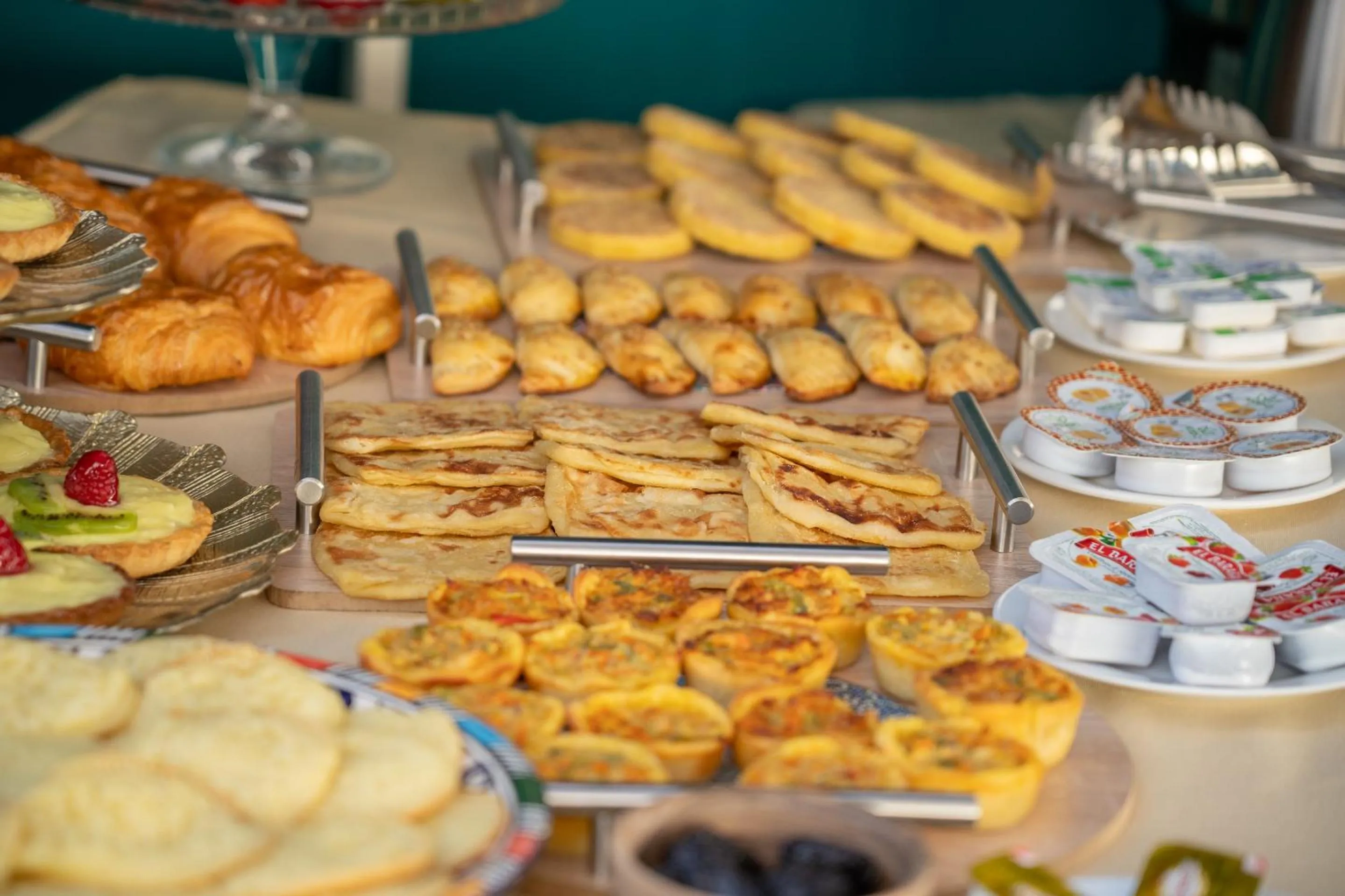 Buffet breakfast in Riad Atlas Palace & SPA