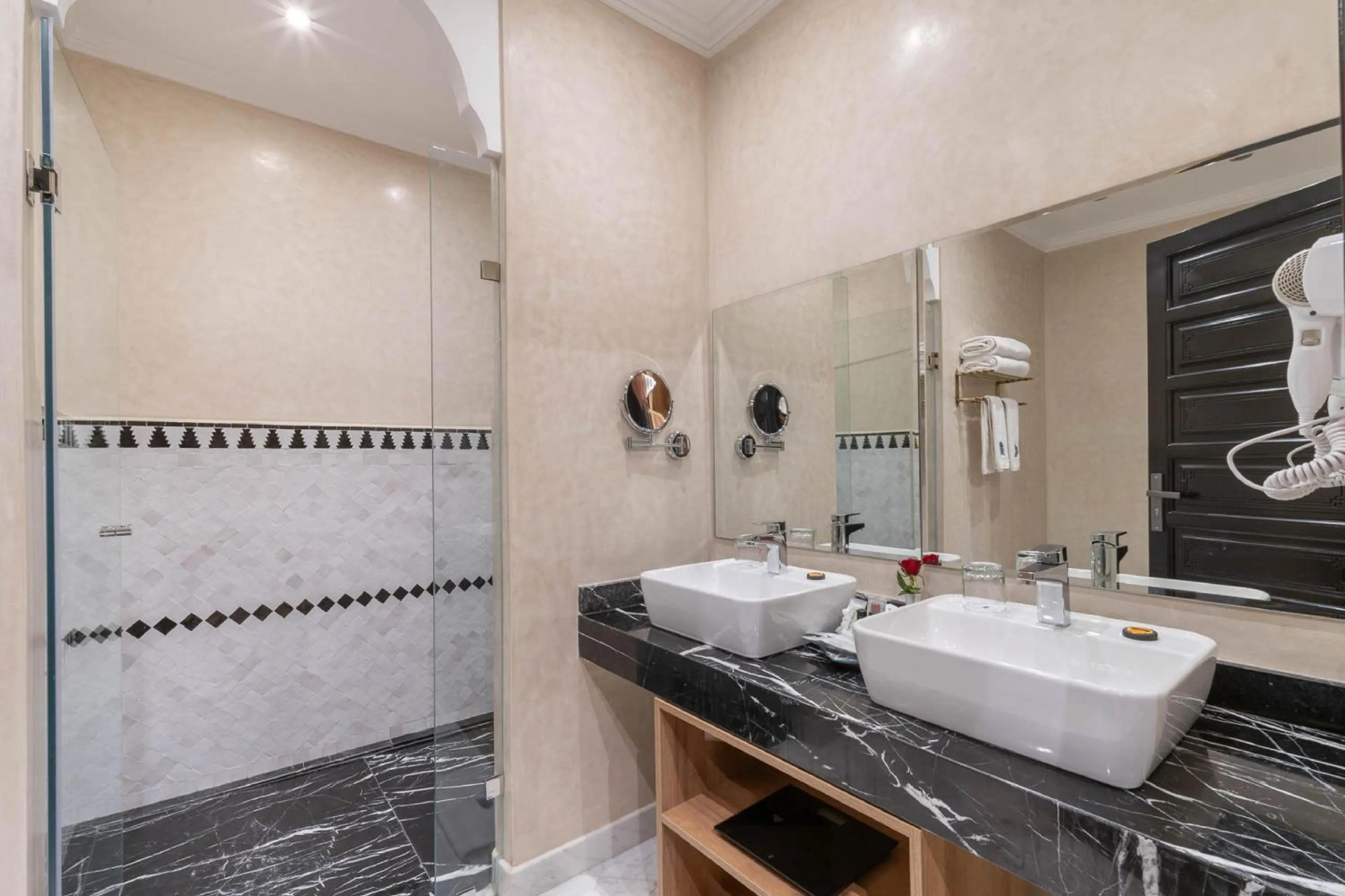 Bathroom in Riad Atlas Palace & SPA