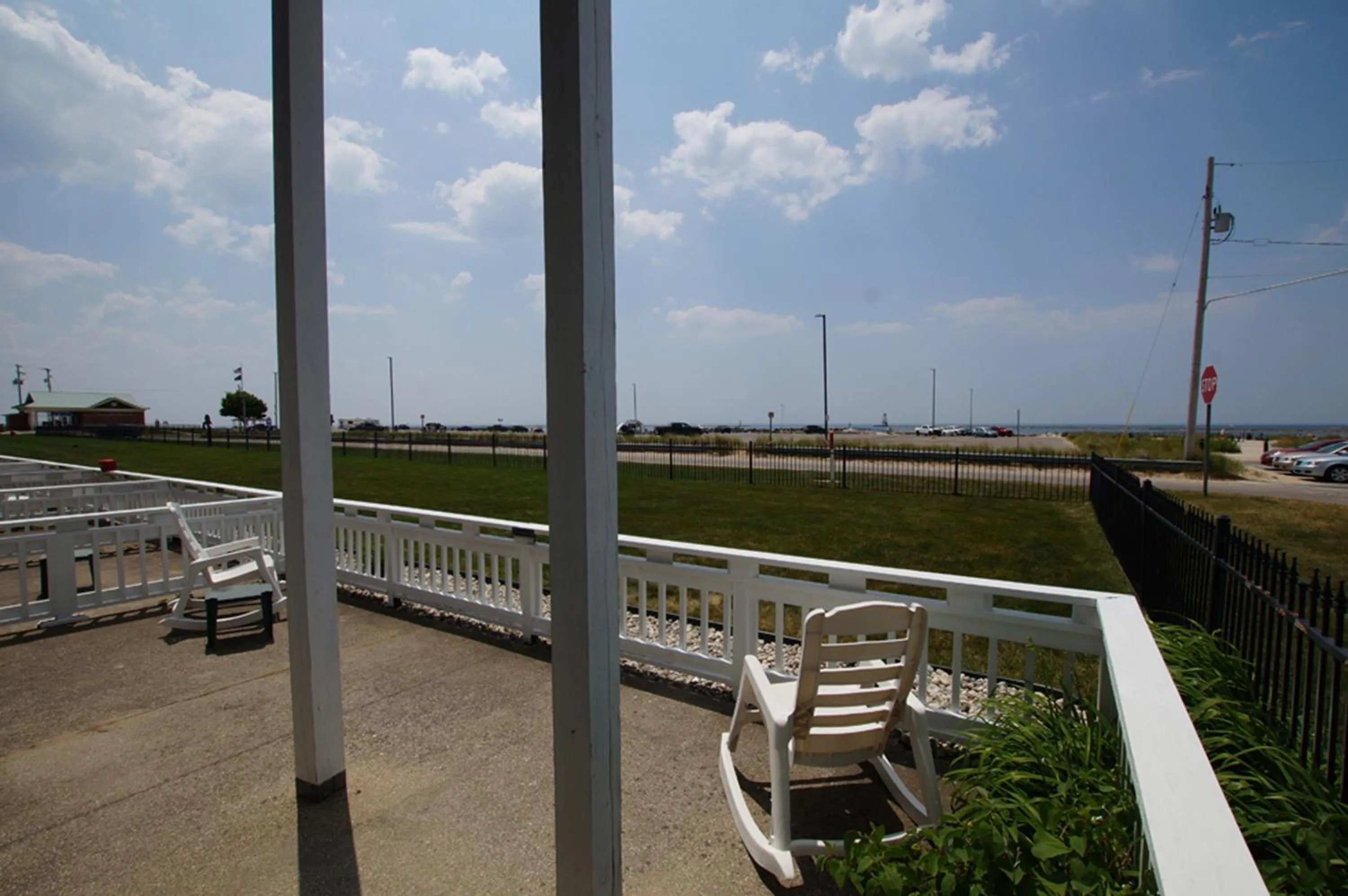 Patio in Snyders Shoreline Inn