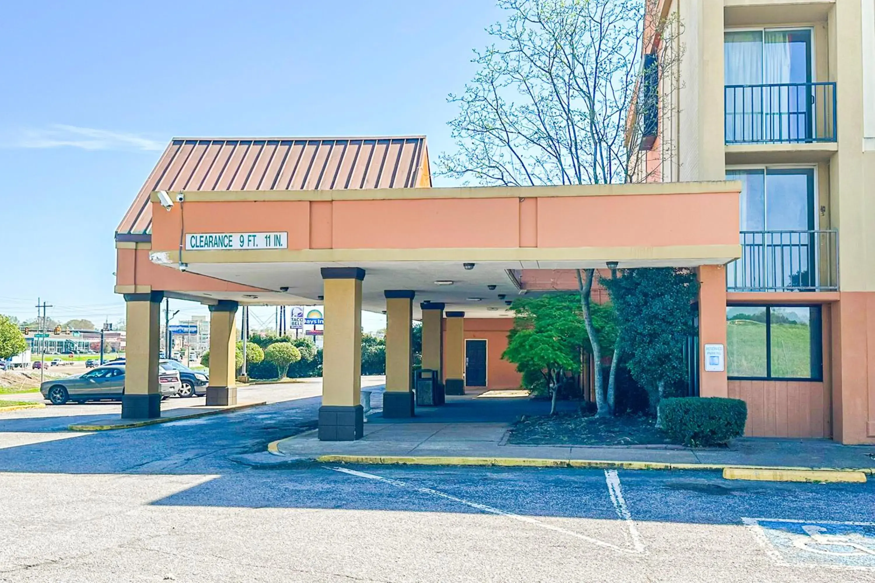 Property building in Jackson Hotel And Convention Center Property building in Jackson Hotel And Convention Center