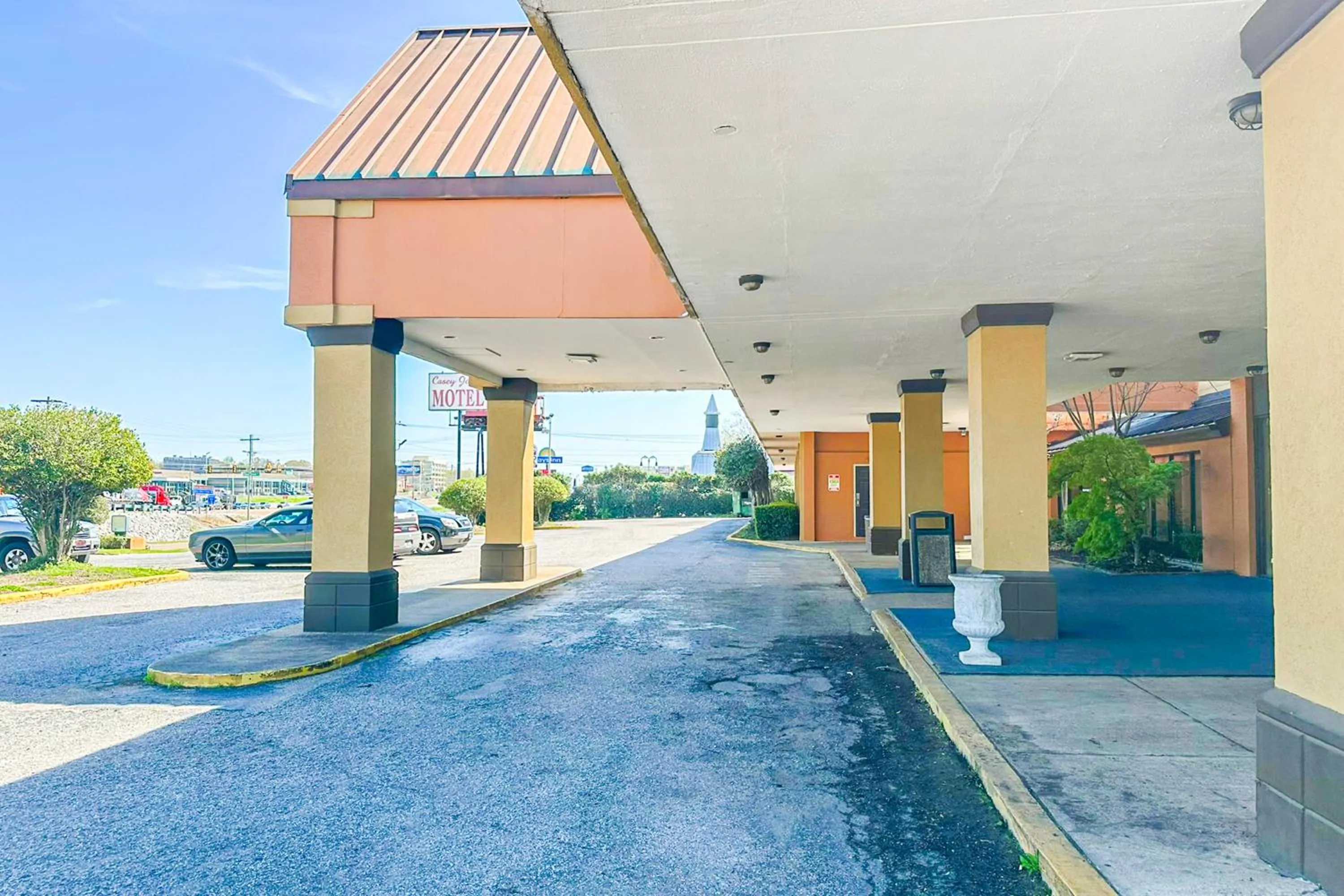Facade/entrance in Jackson Hotel And Convention Center