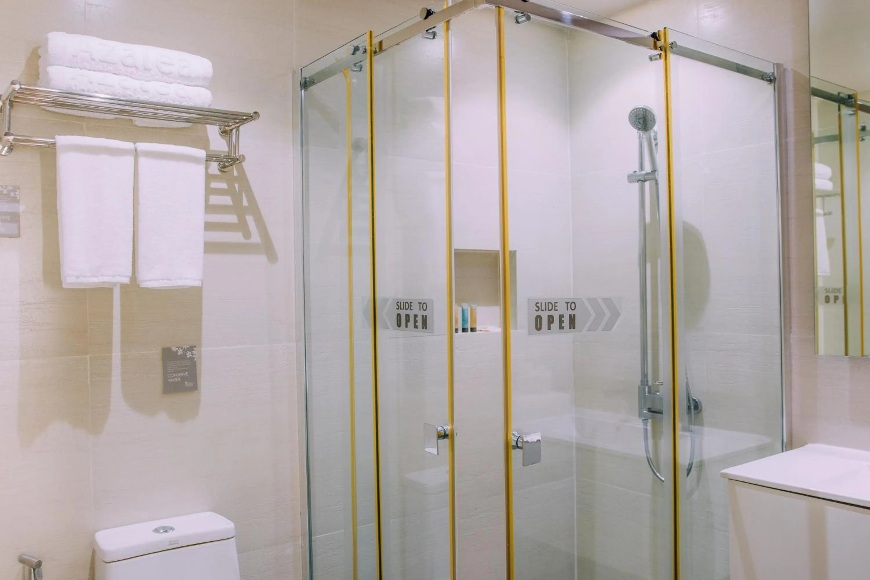 Azalea Hotels & Residences Boracay