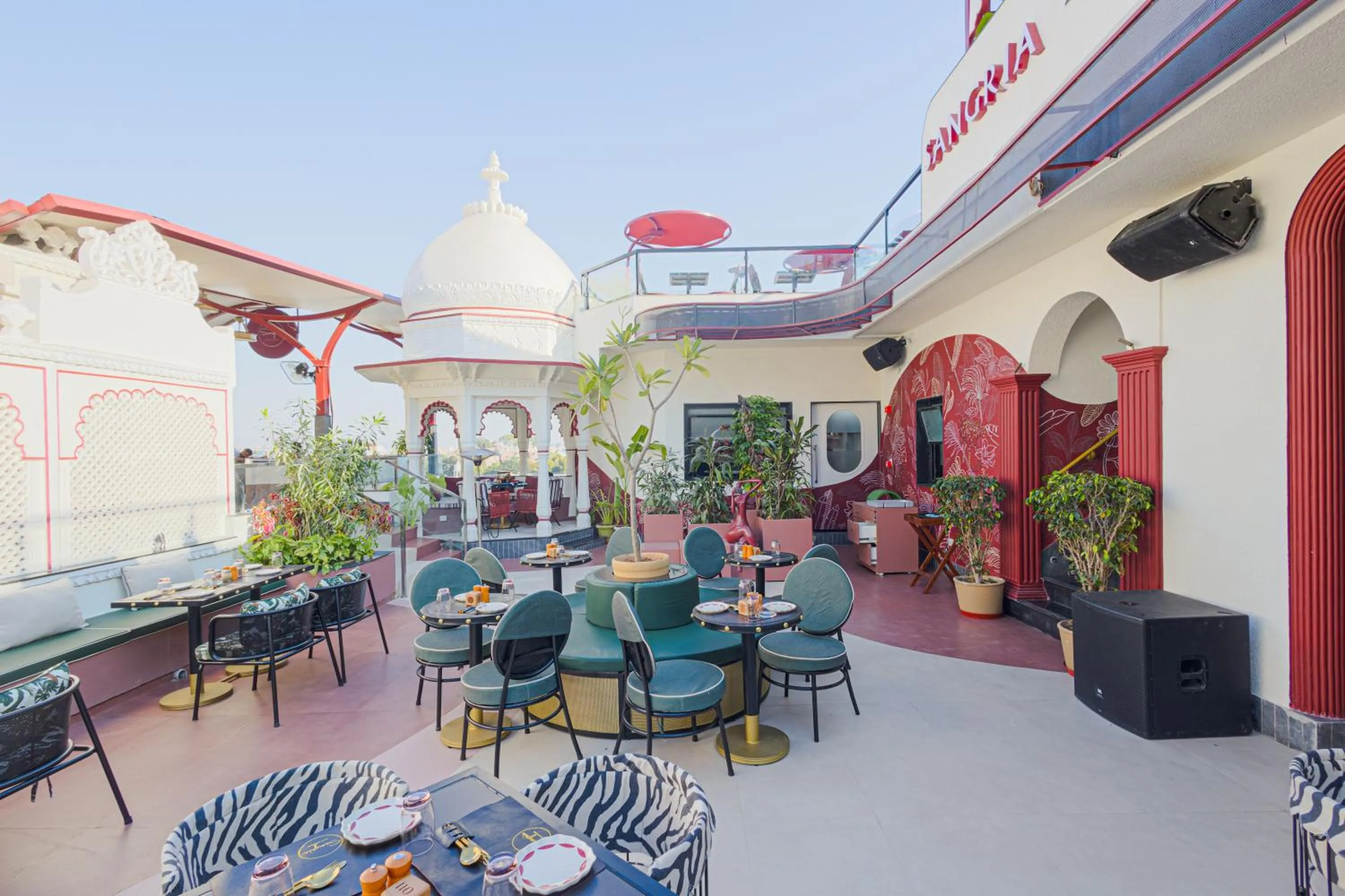 Restaurant/places to eat in Swaroop Vilas - Lake Facing Boutique Hotel