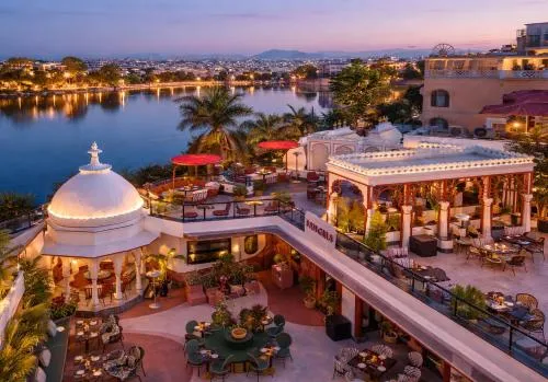 Swaroop Vilas - Lake Facing Boutique Hotel