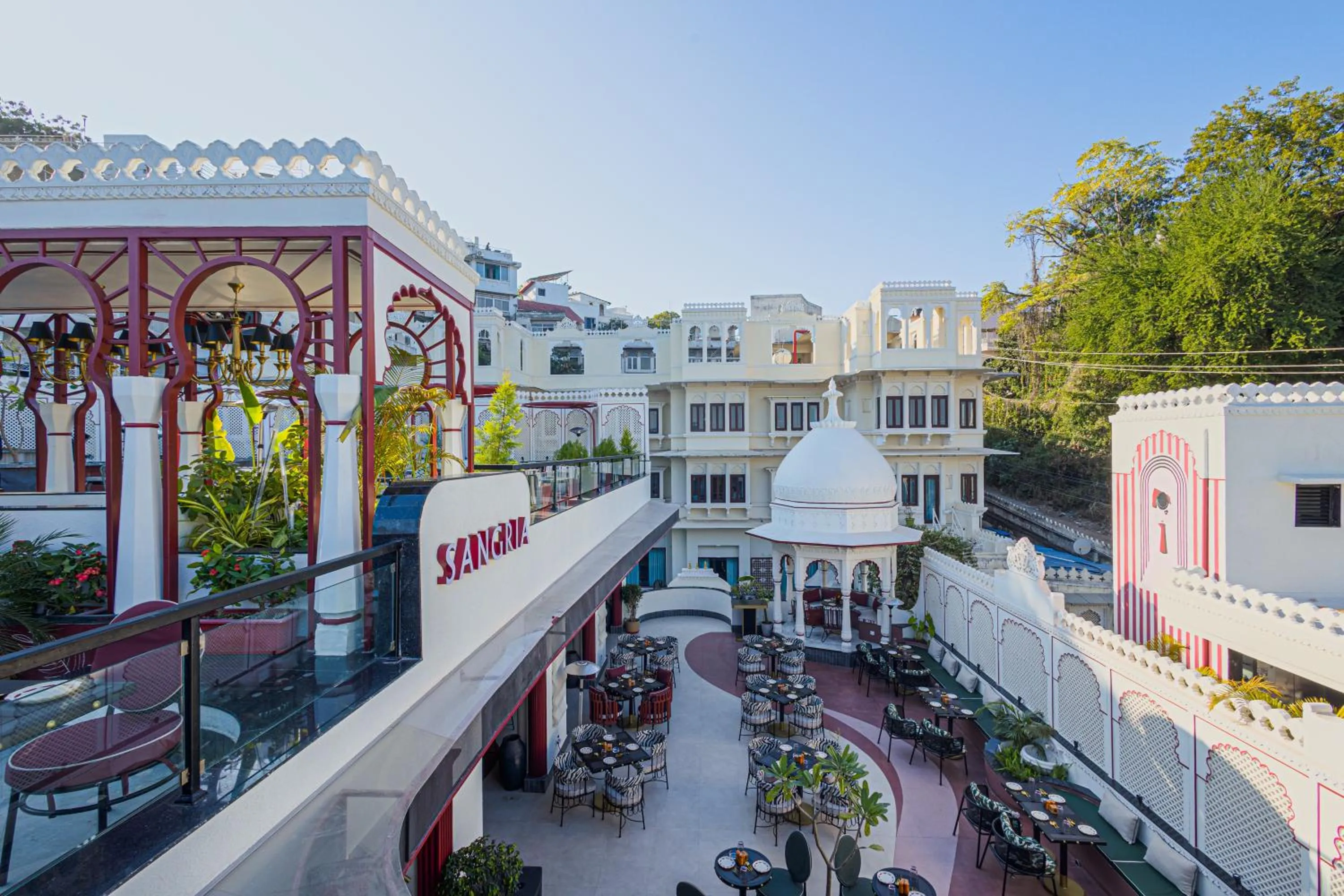 Restaurant/places to eat in Swaroop Vilas - Lake Facing Boutique Hotel