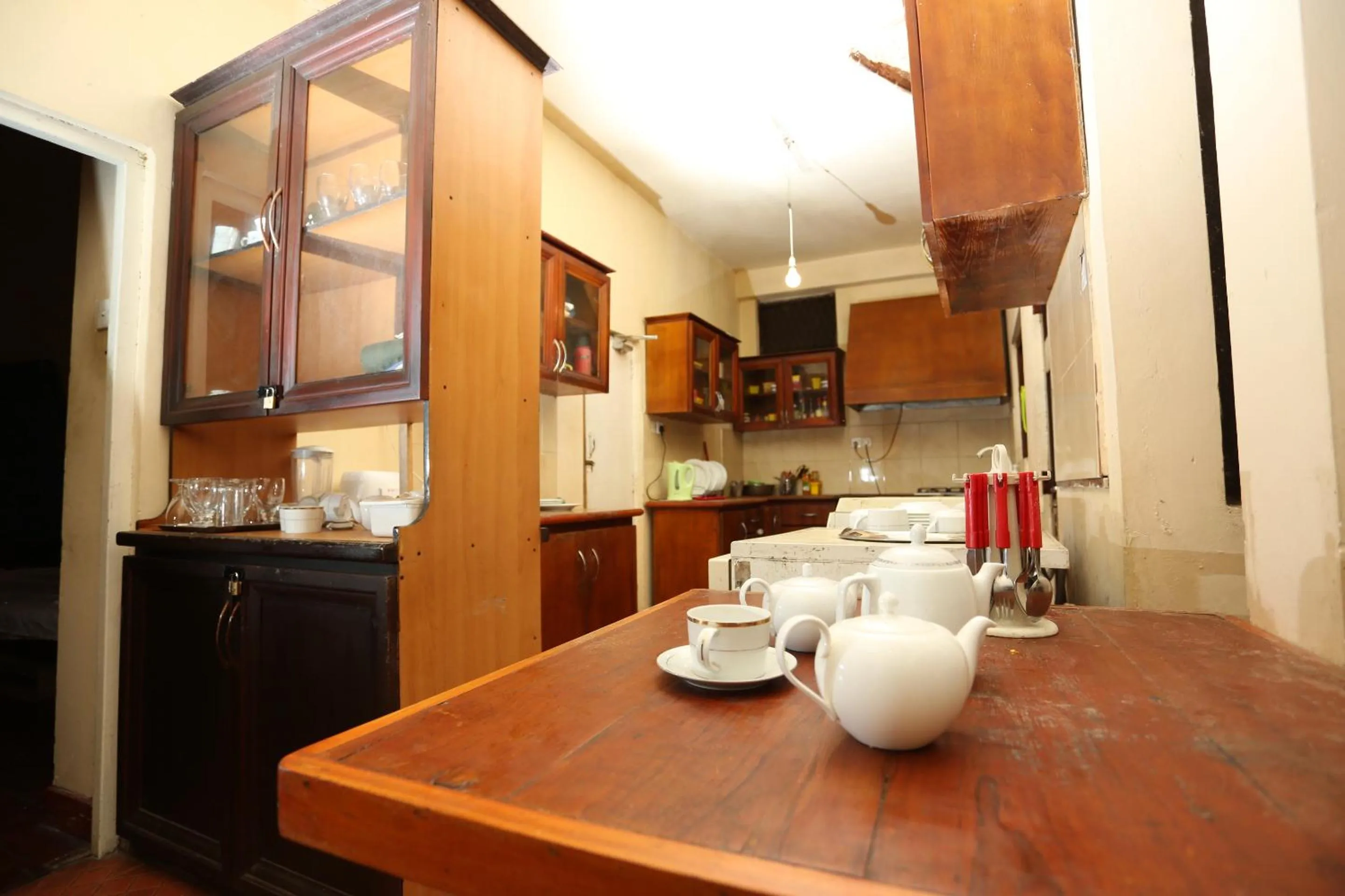 Kitchen or kitchenette in Tree Breeze Inn