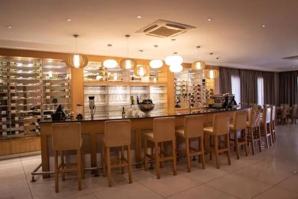 Restaurant/places to eat in Africanos Country Estate