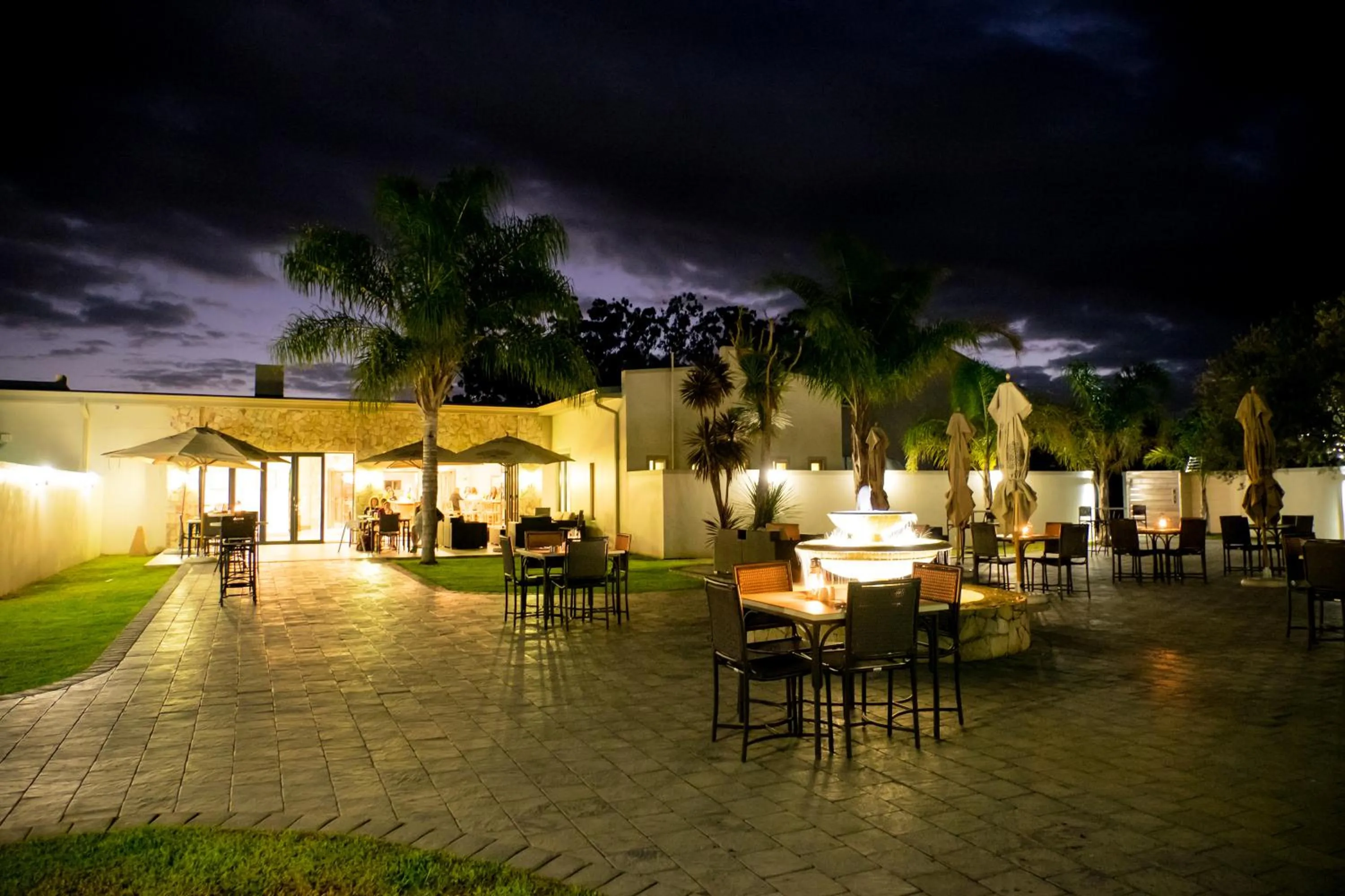 Night in Africanos Country Estate