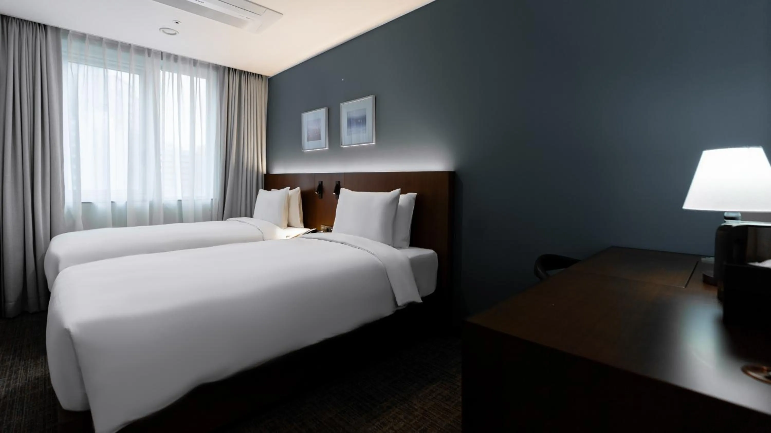 Standard Twin Room in The Prima Hotel Jongno