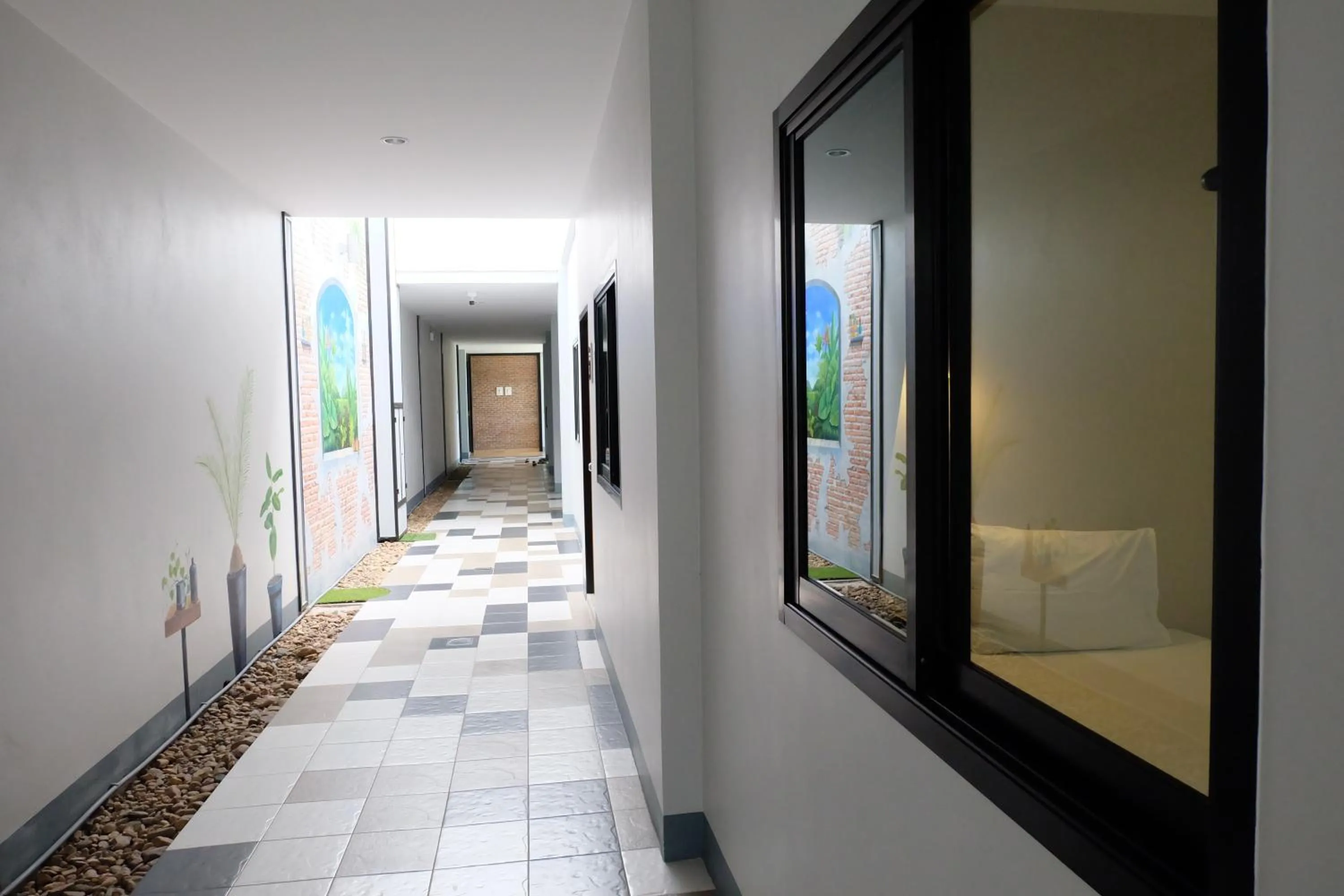 Photo of the whole room in Warmwell Hostel