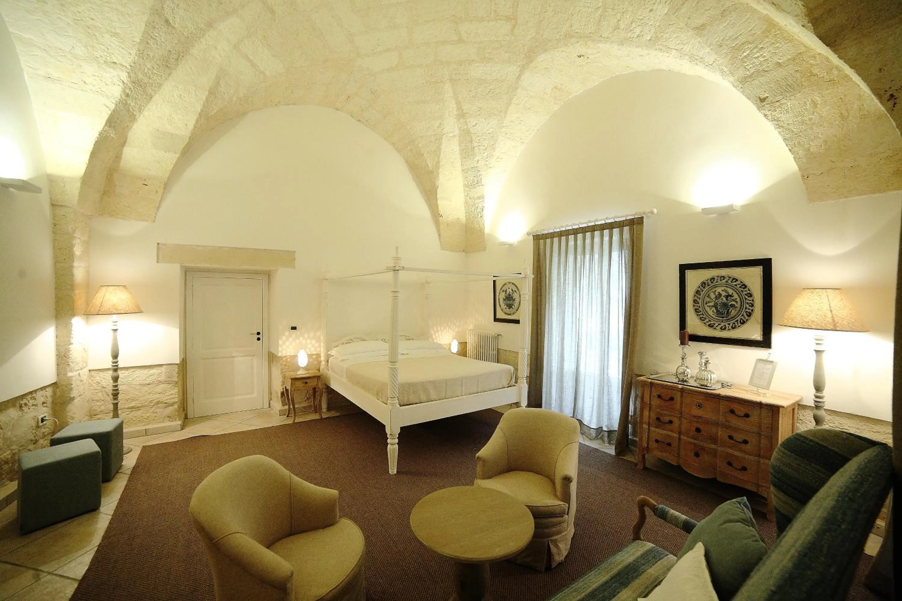 Photo of the whole room, Bed in Don Totu - Dimora Storica