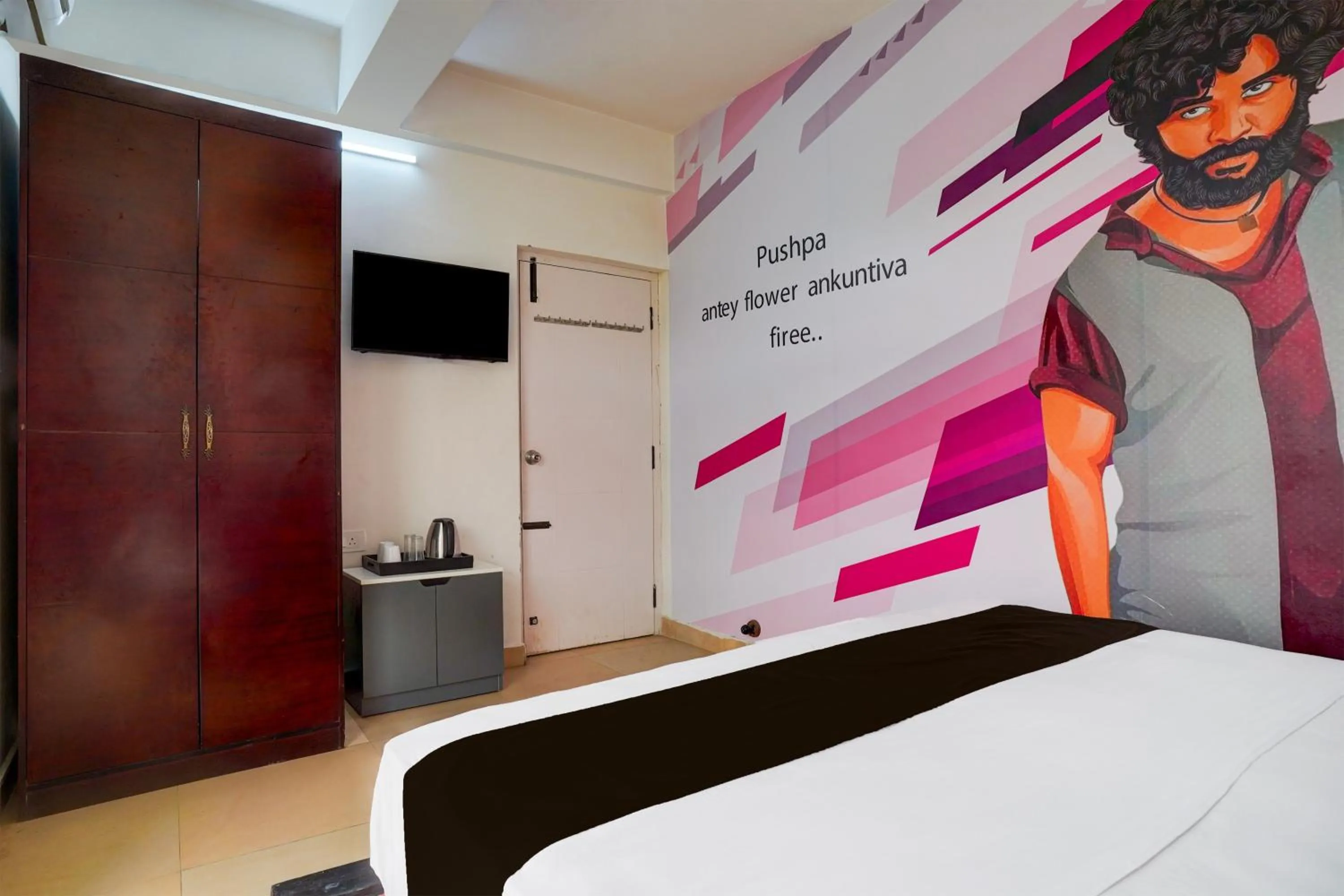 Bedroom, Bed in Super Hotel O Hosur Road Near PES University