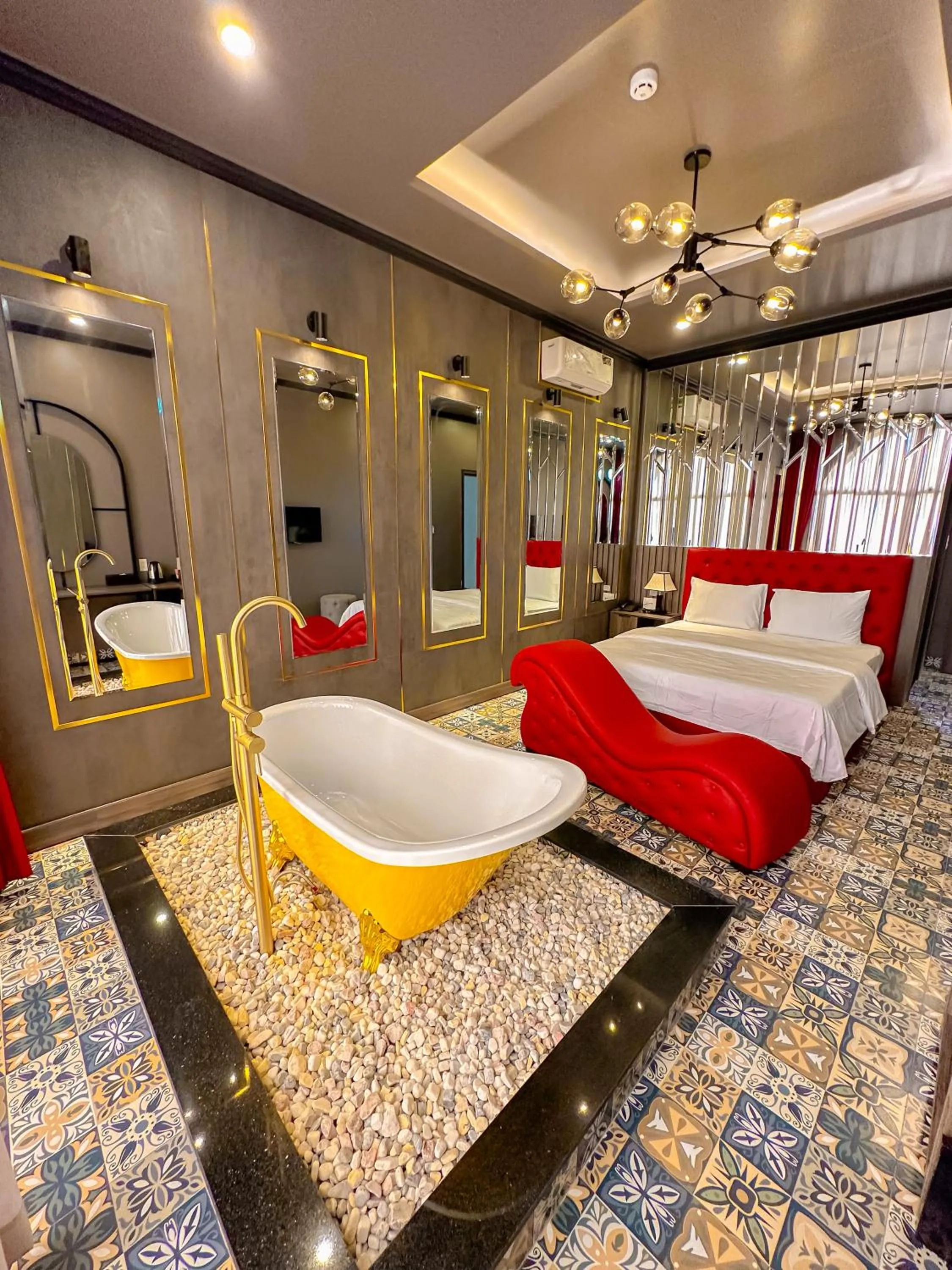 Bed in Tuyet Suong Hotel