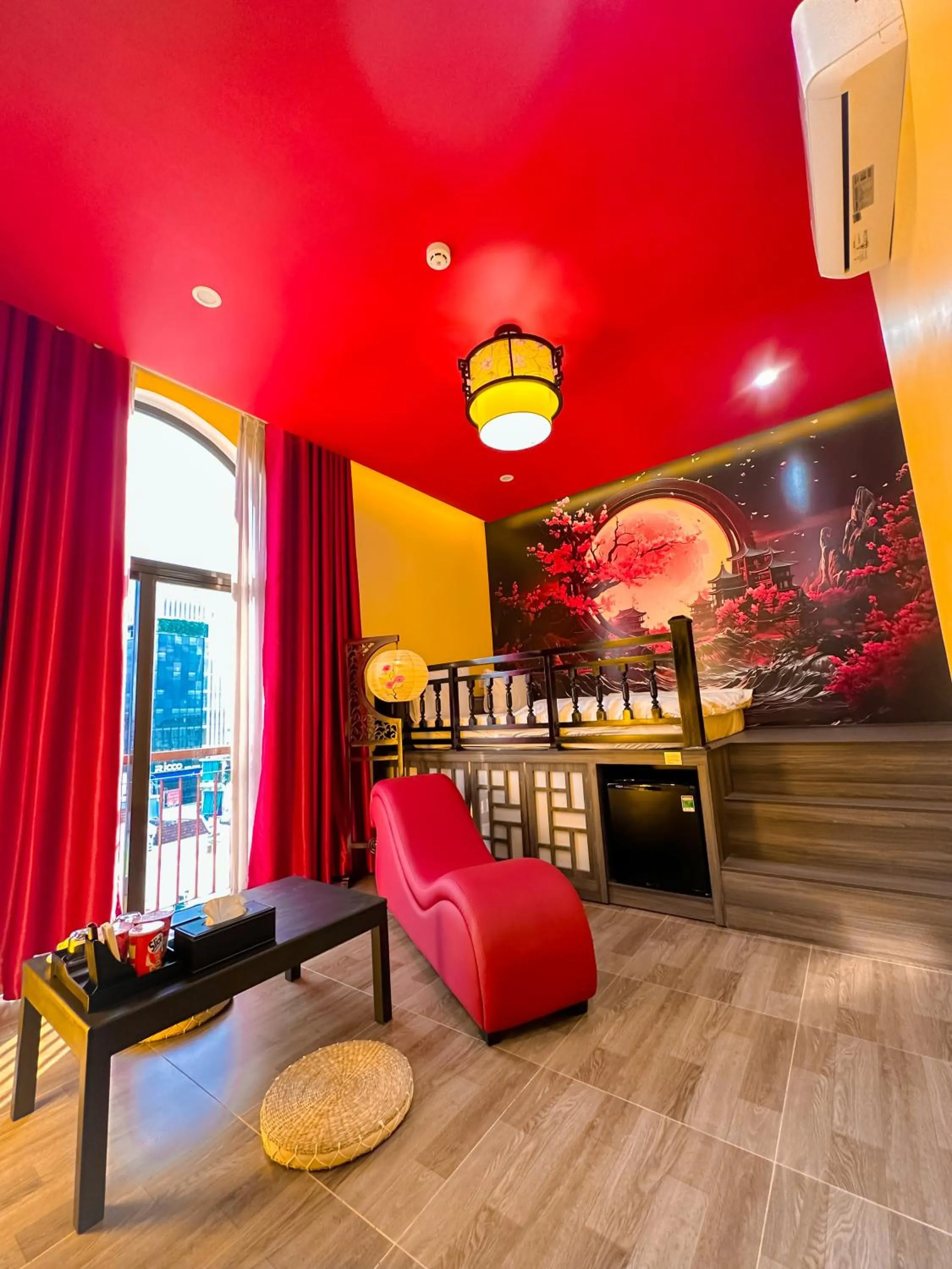 Seating area in Tuyet Suong Hotel