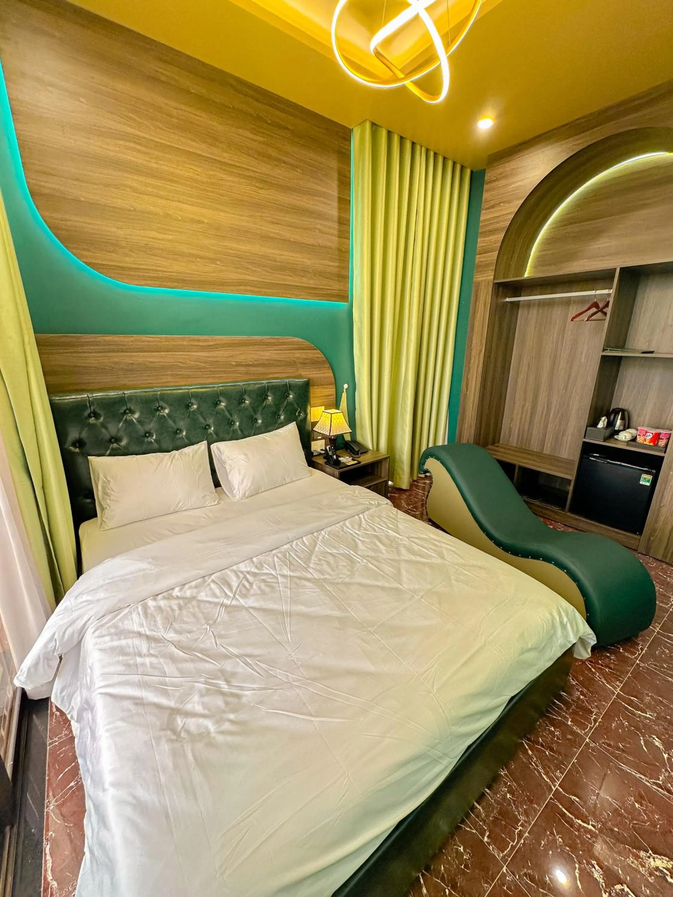 Bed in Tuyet Suong Hotel