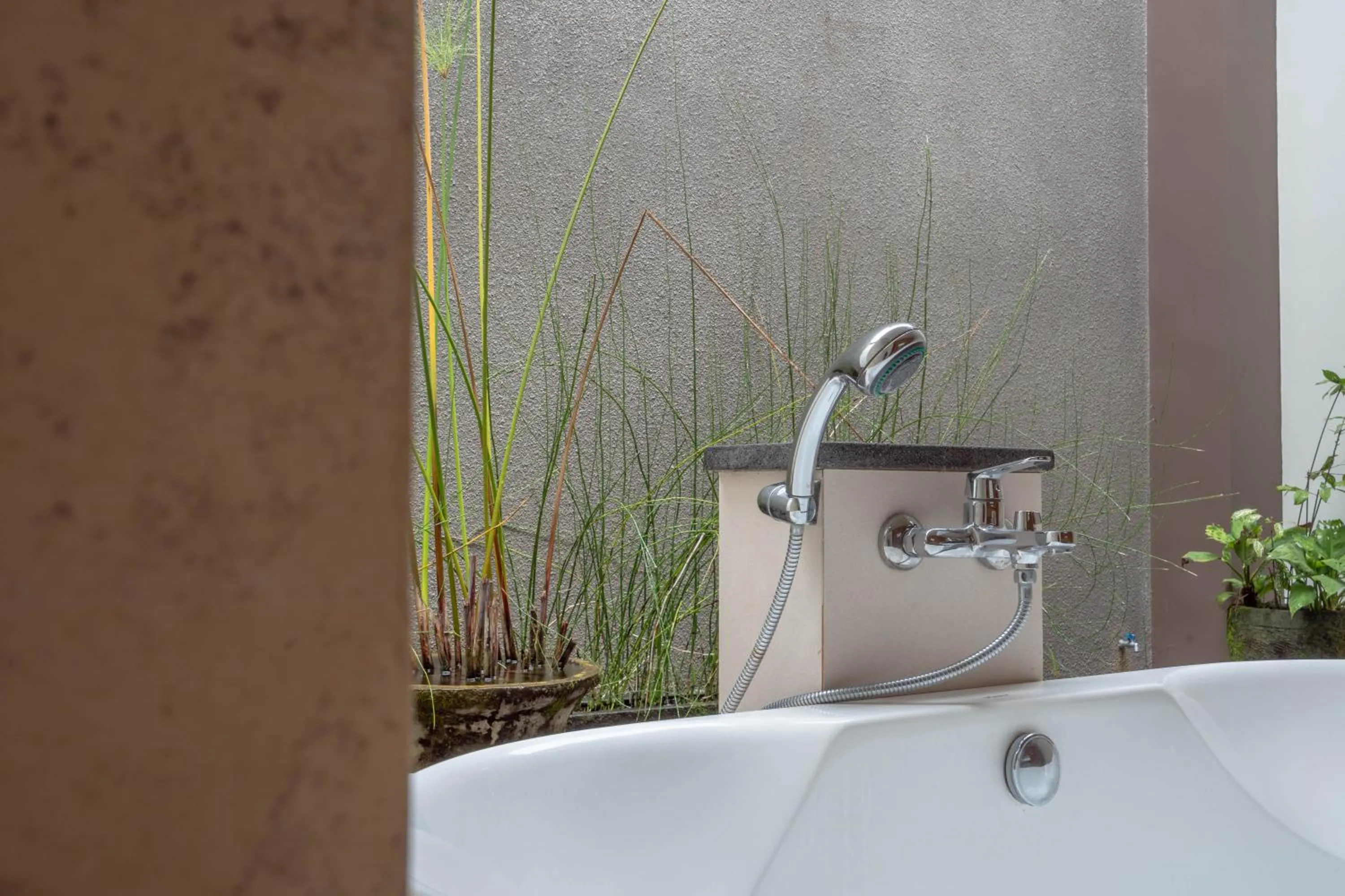 Bath in The Lavana Gracie's Villa Nusa Dua