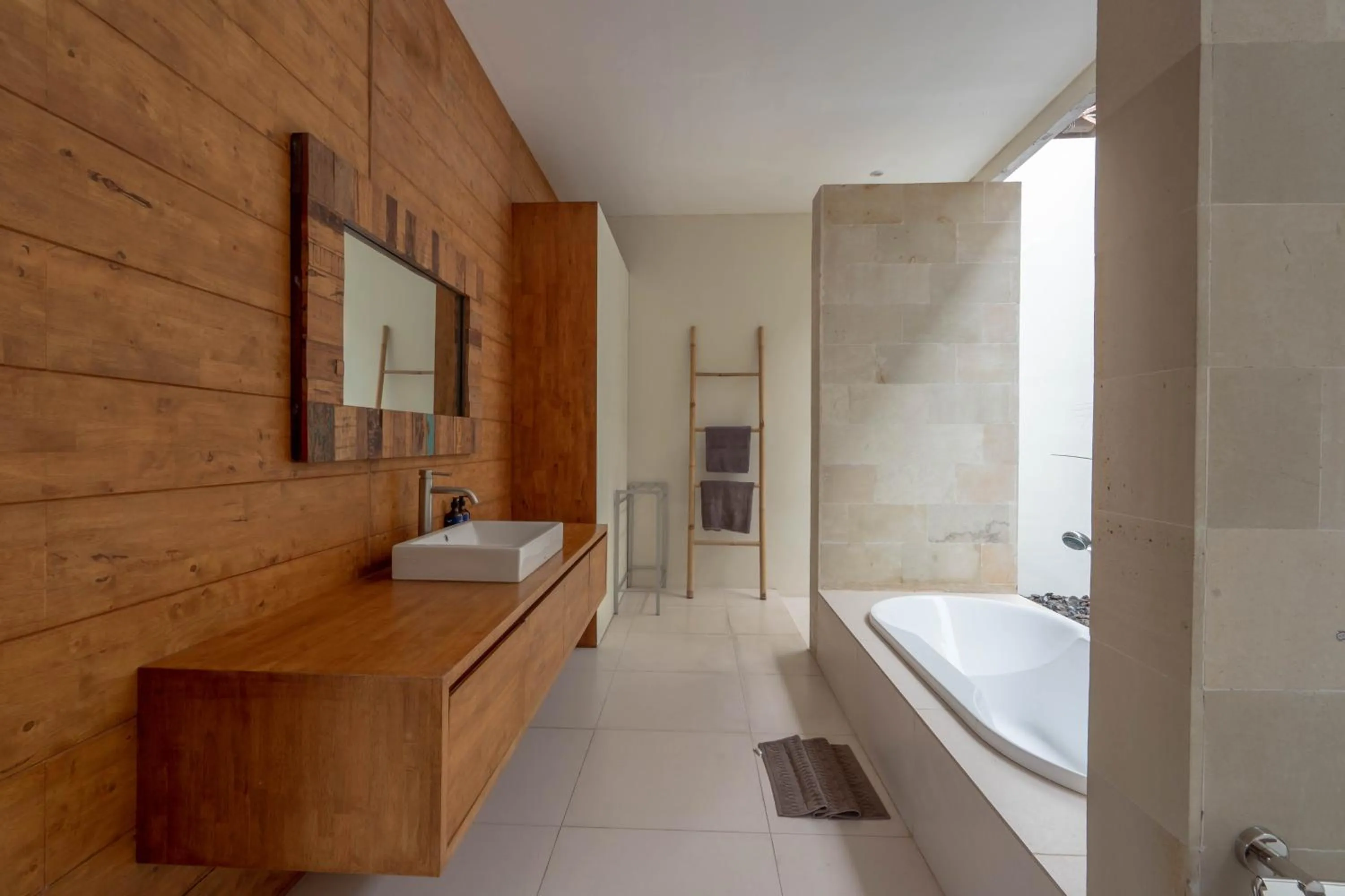 Bathroom in The Lavana Gracie's Villa Nusa Dua