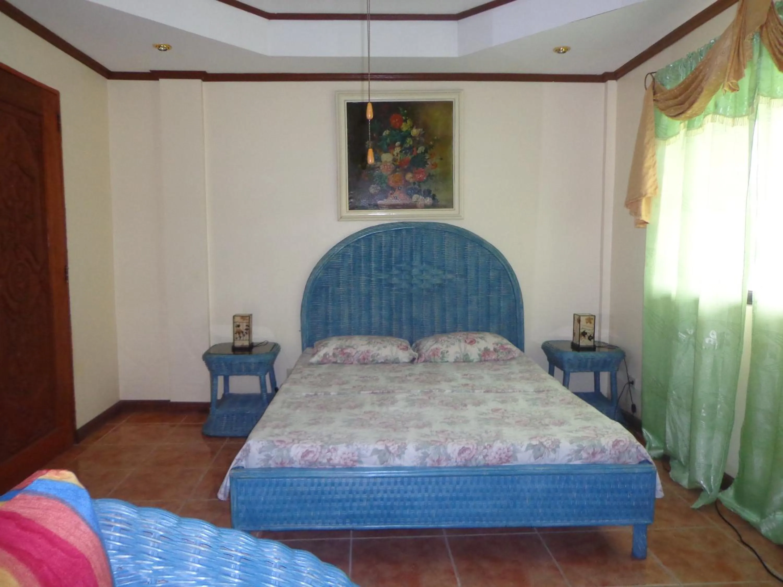 Photo of the whole room, Bed in White & Yellow Castle Hotel and Resort