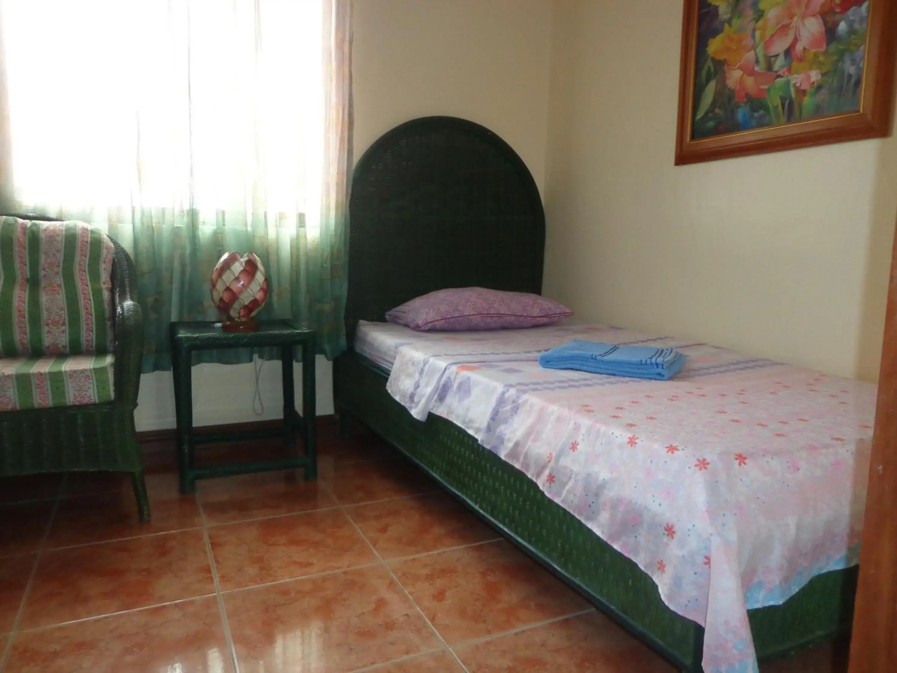 Bed in White & Yellow Castle Hotel and Resort Bed in White & Yellow Castle Hotel and Resort