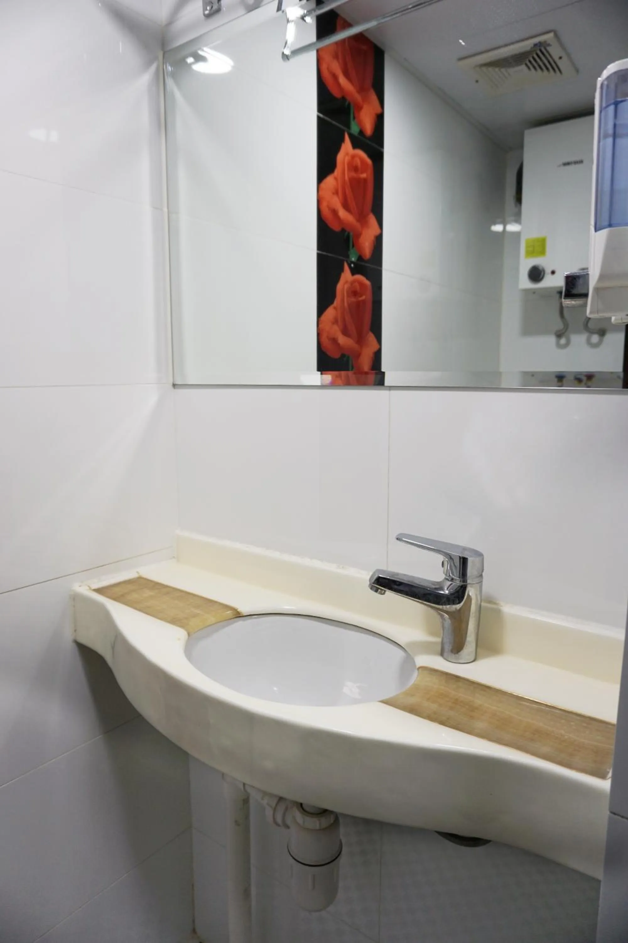 Bathroom in Hang Ho Hostel