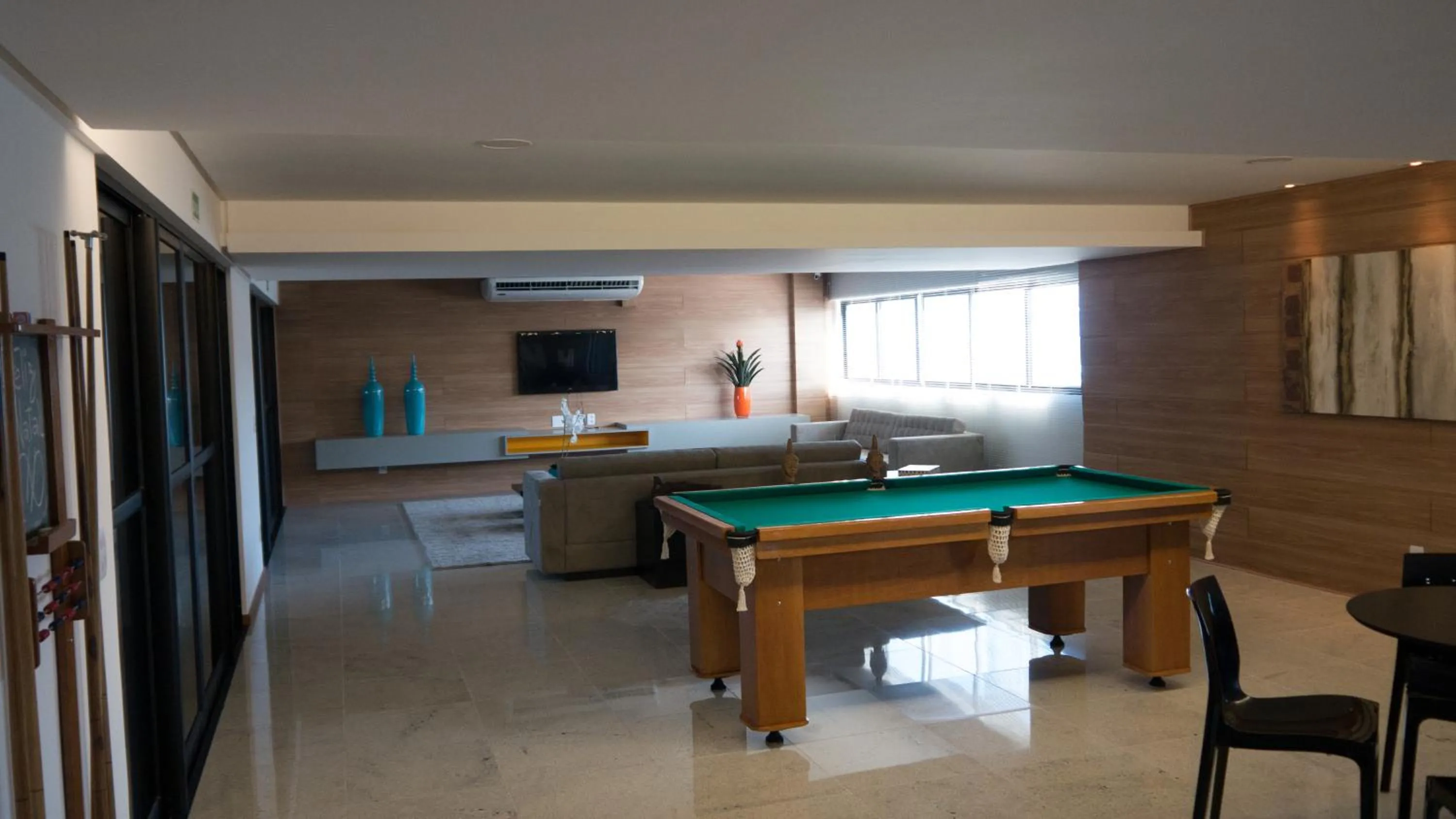 Billiard in Port Ville III