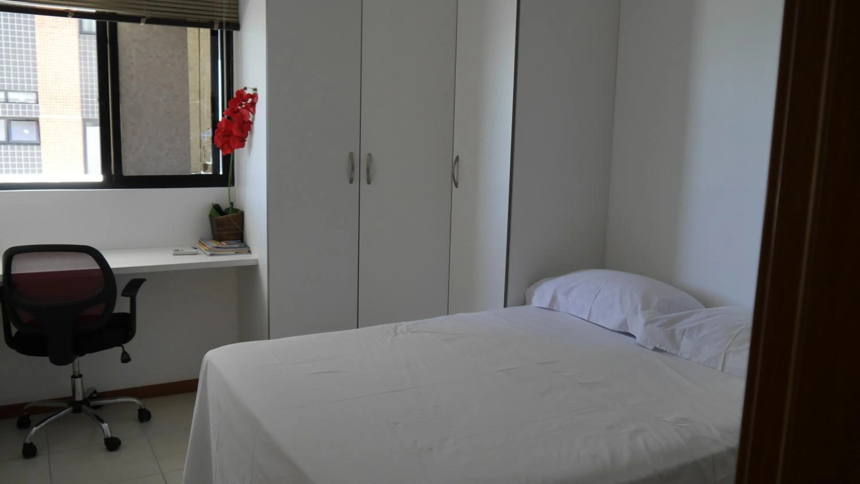 Photo of the whole room, Bed in Port Ville III