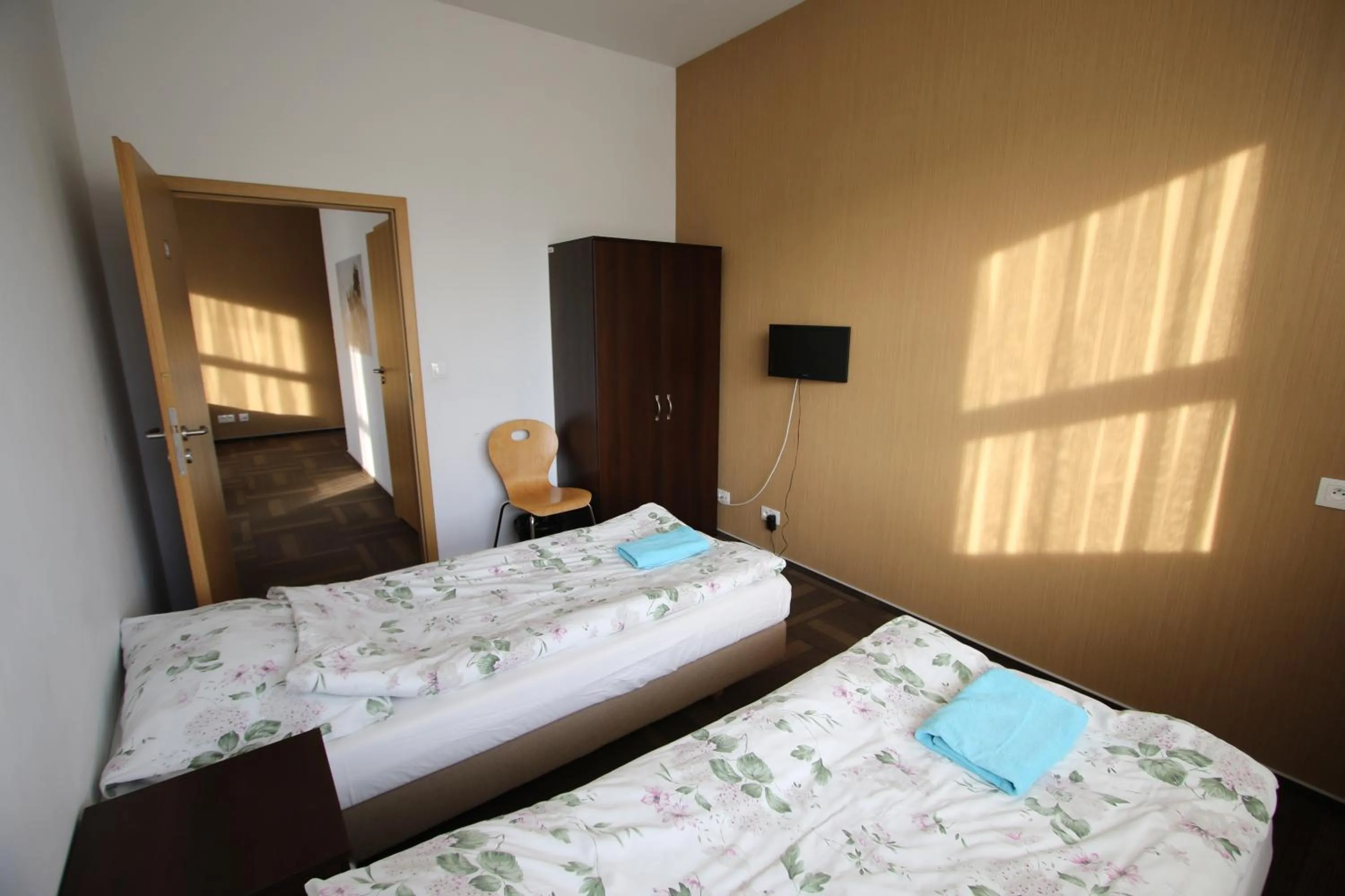 Photo of the whole room, Bed in Hipodrom Sopot