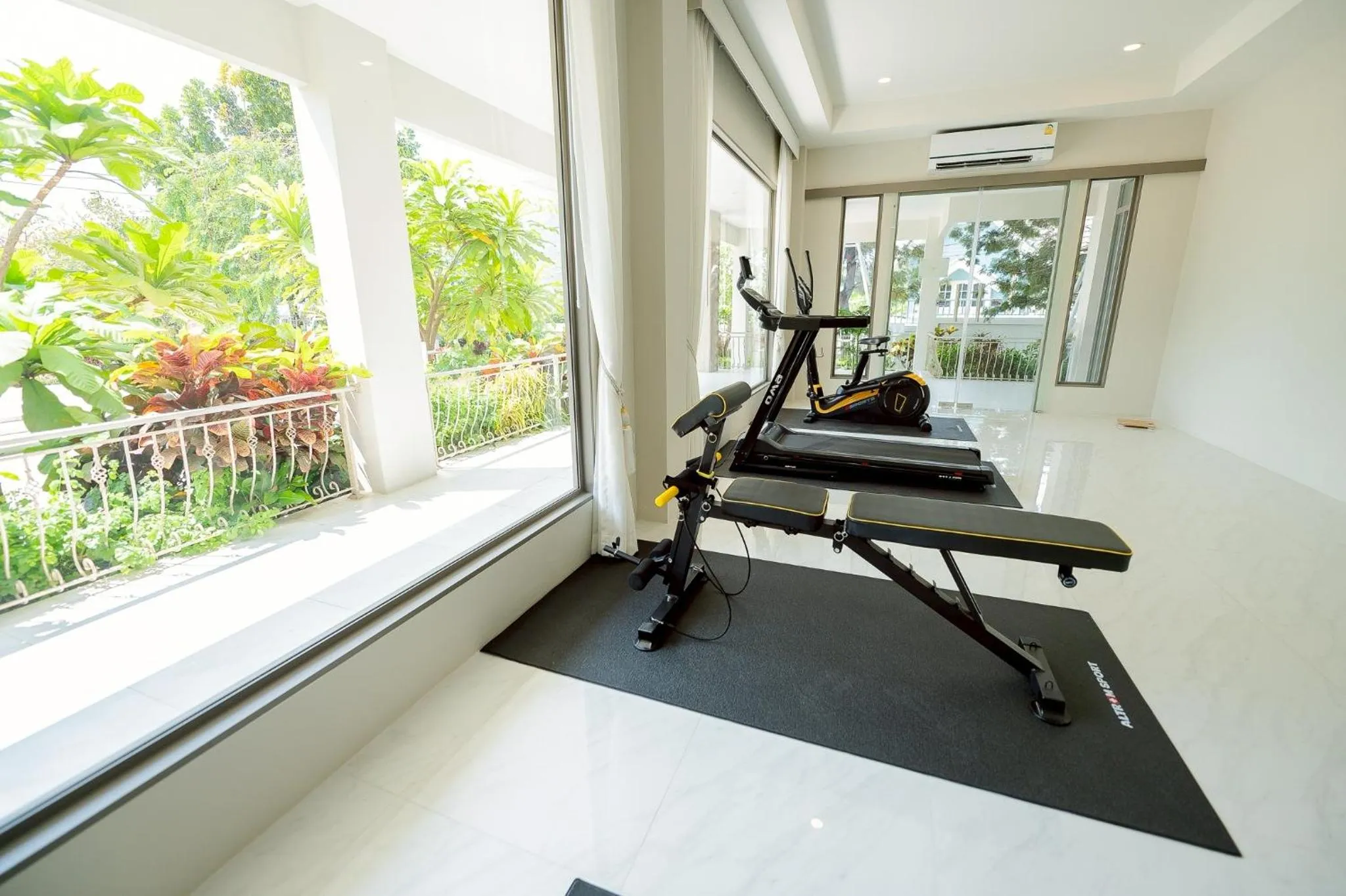 Fitness centre/facilities in THE NAVY HOUSE HOTEL