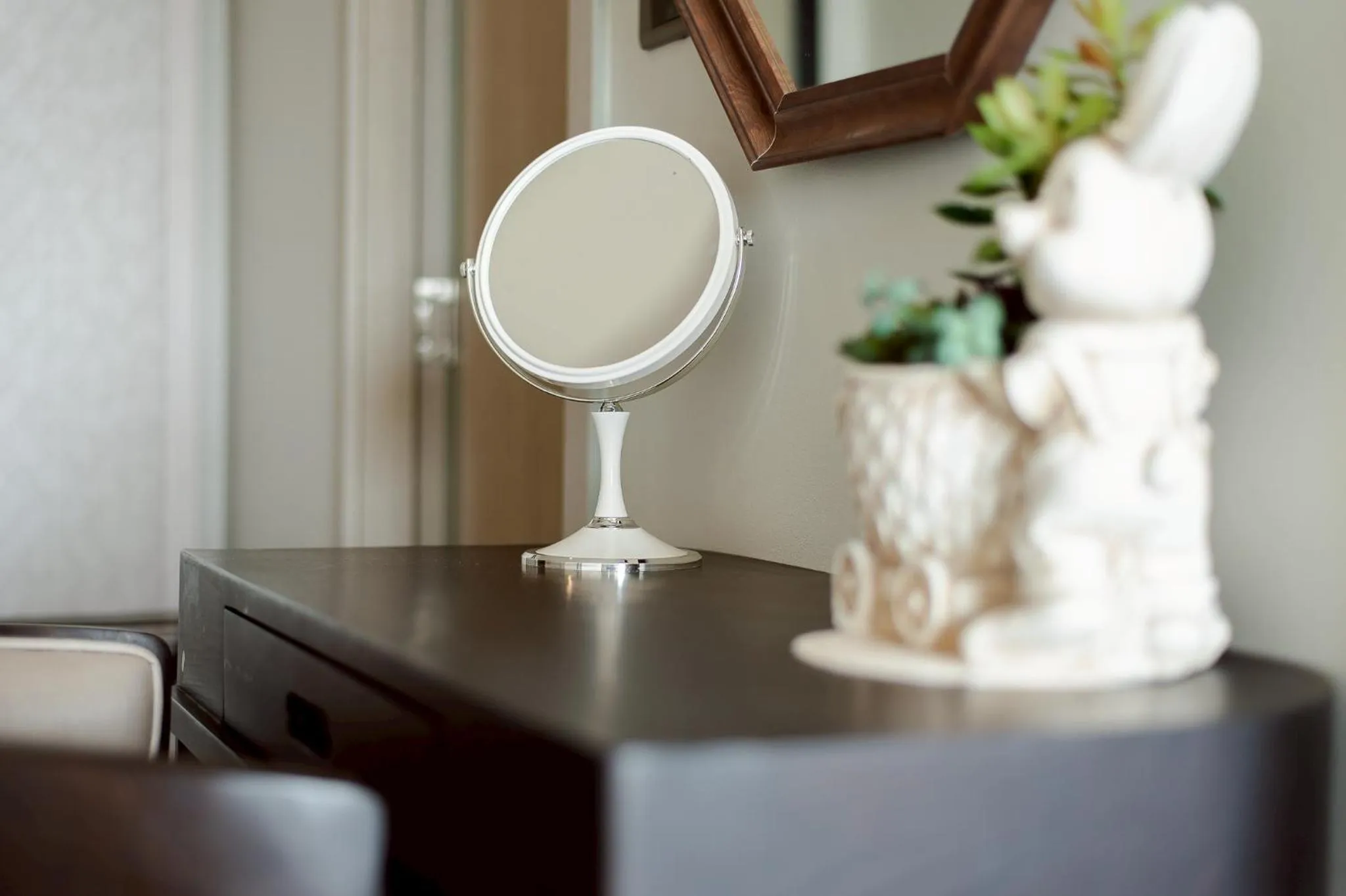 Seating area in THE NAVY HOUSE HOTEL