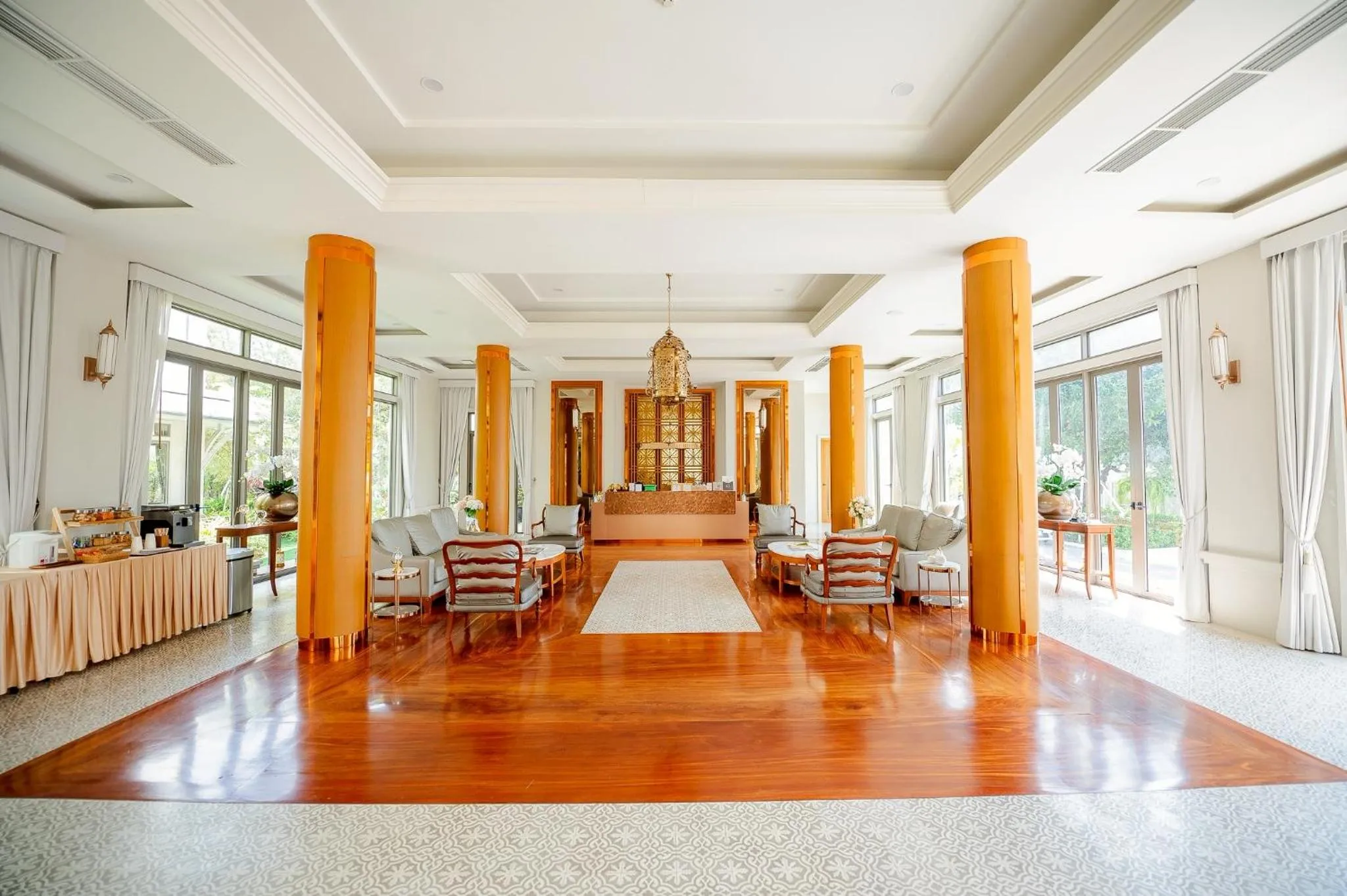 Lobby or reception in THE NAVY HOUSE HOTEL