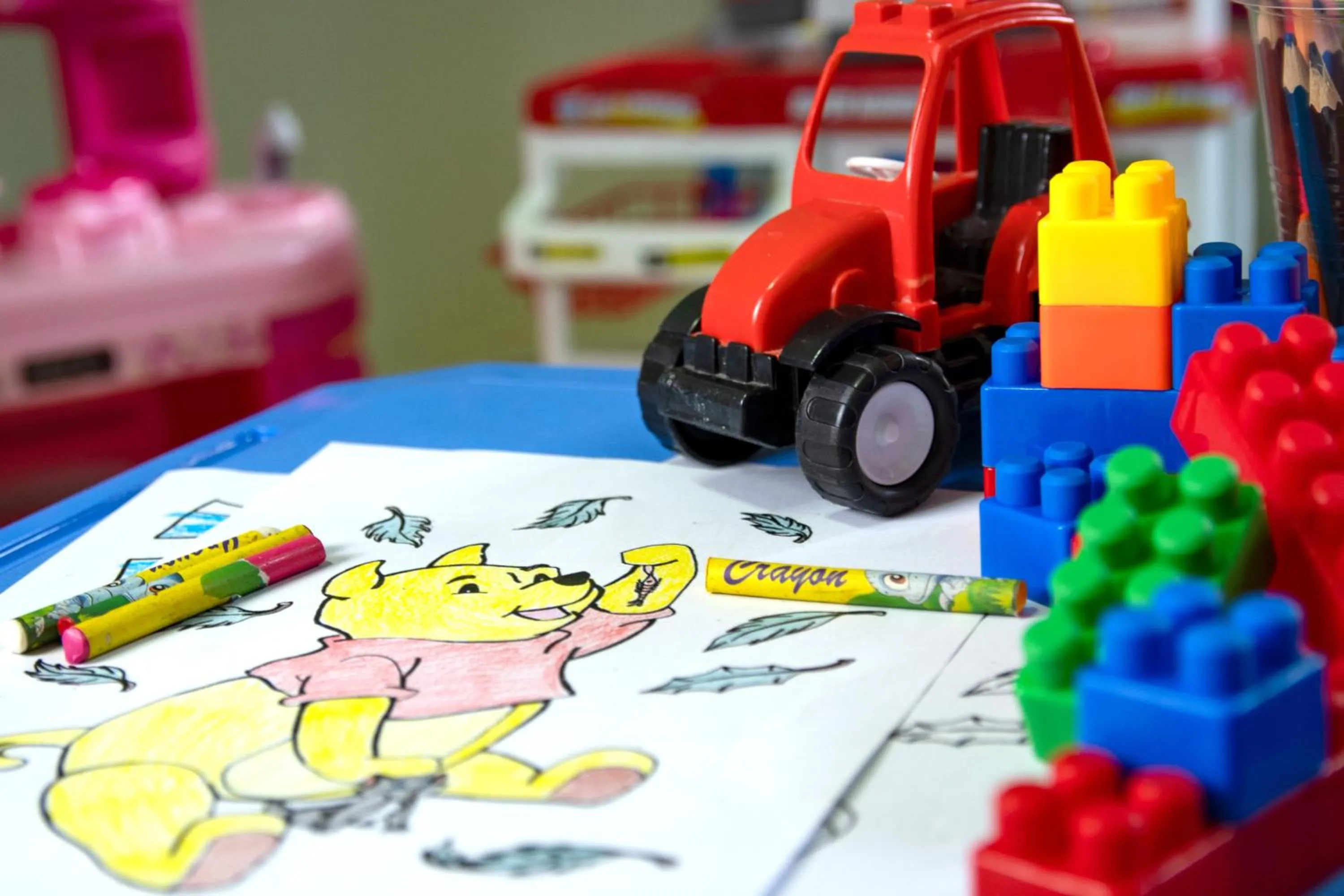 Kids's club in Mayfair Gardens