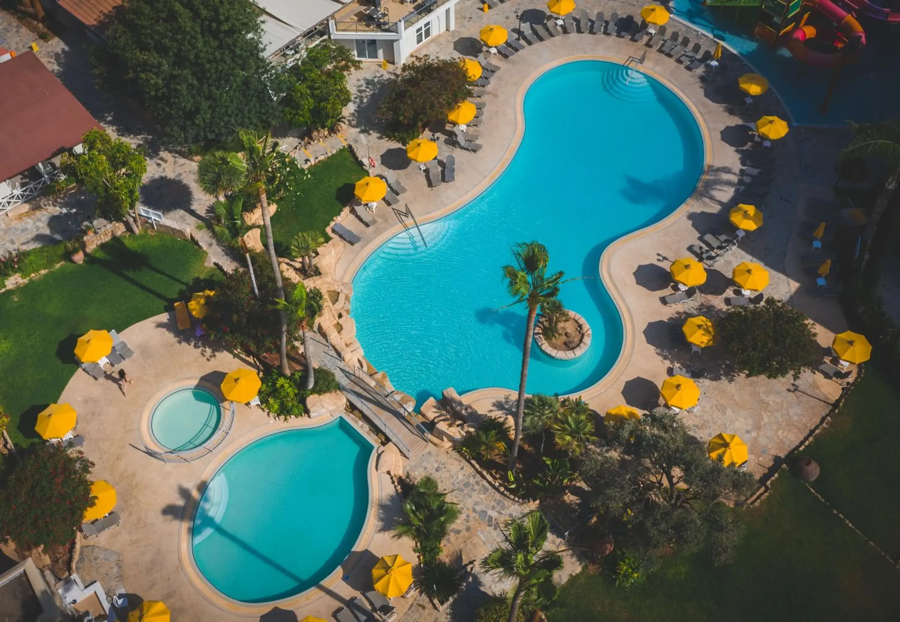 Swimming pool in Mayfair Gardens Swimming pool in Mayfair Gardens