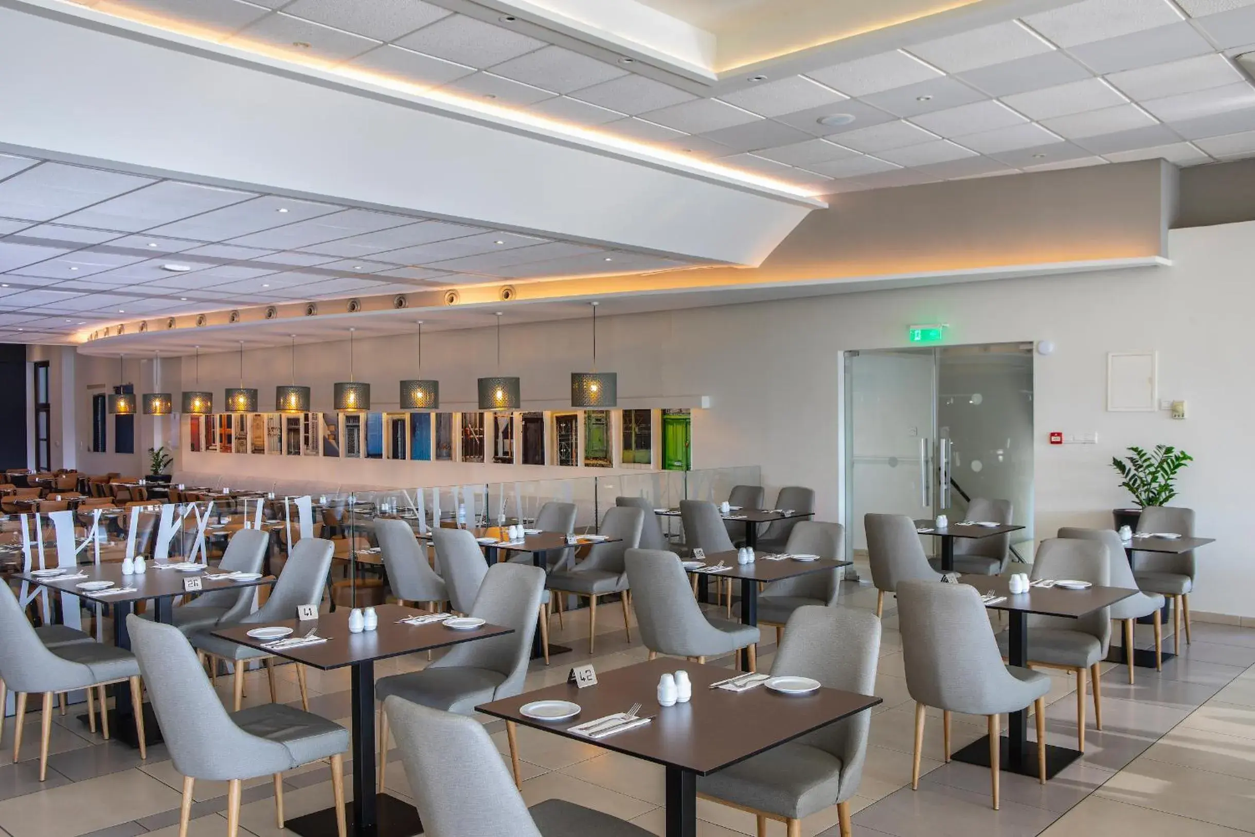 Restaurant/places to eat in Mayfair Gardens Restaurant/places to eat in Mayfair Gardens