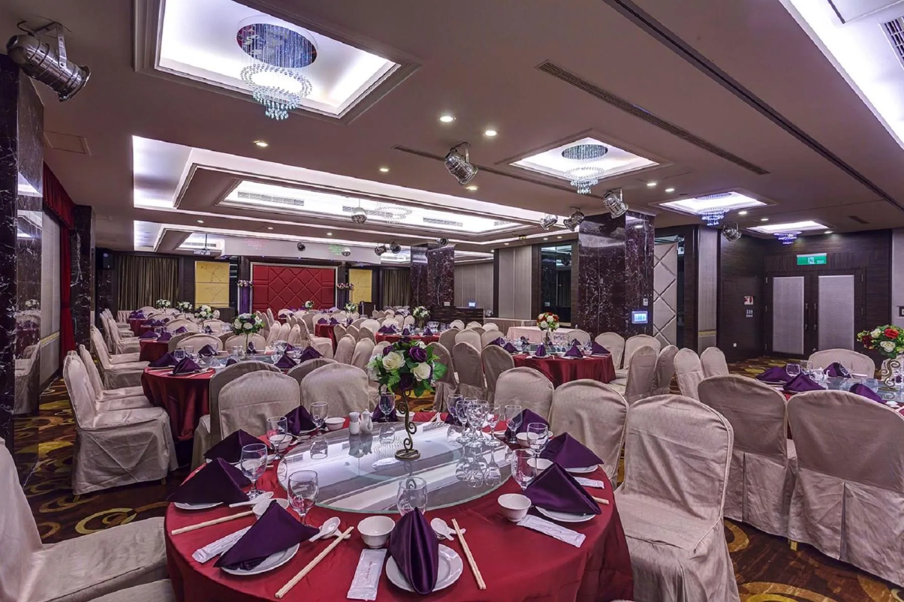 Banquet/Function facilities in Golden Tulip - Aesthetics