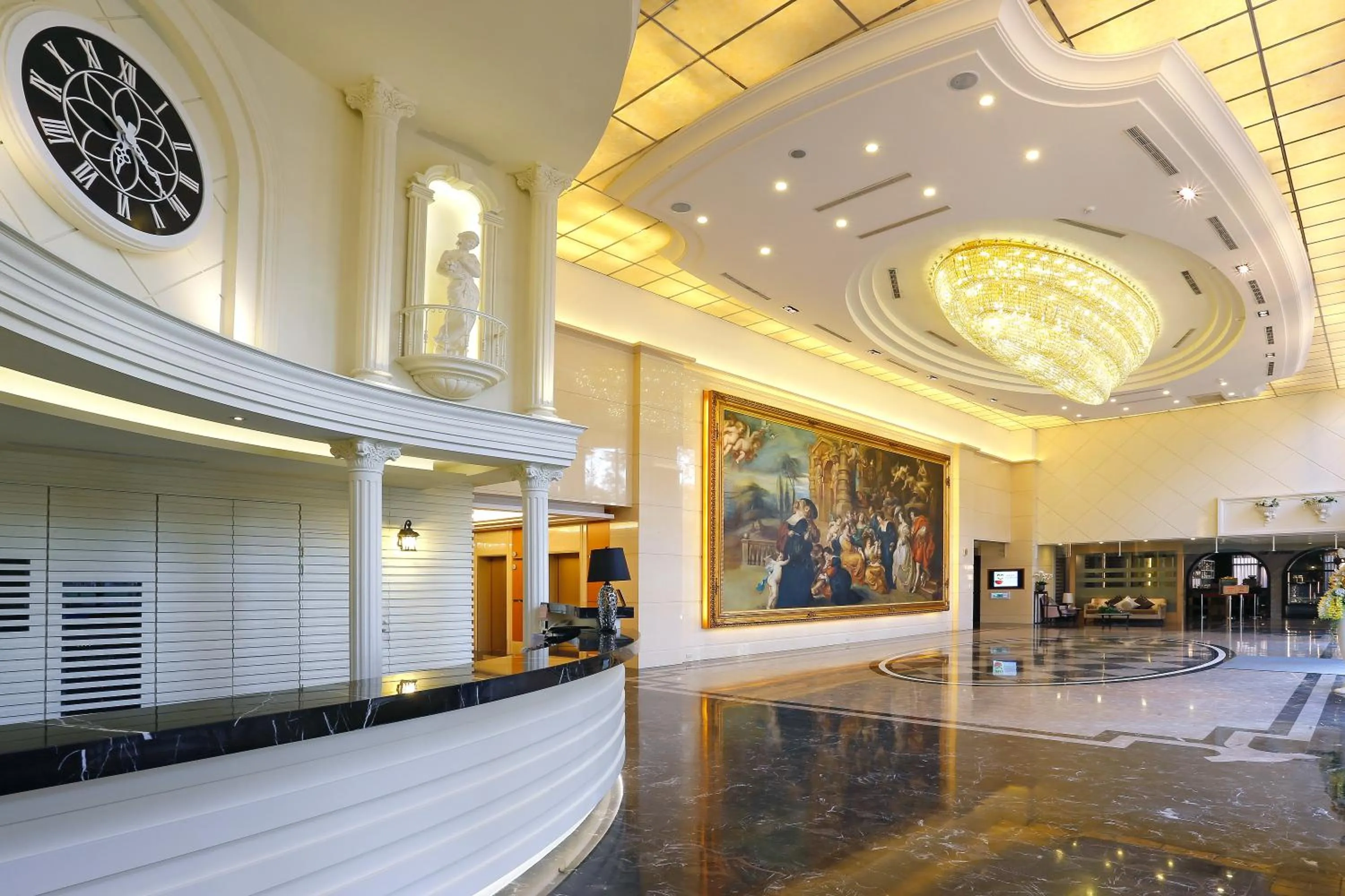 Lobby or reception in Golden Tulip - Aesthetics
