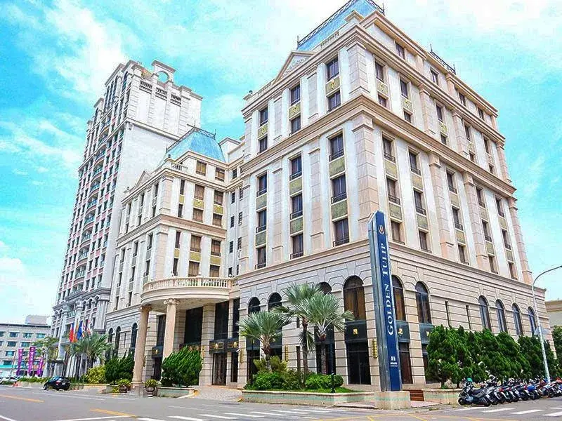 Property building in Golden Tulip - Aesthetics Property building in Golden Tulip - Aesthetics