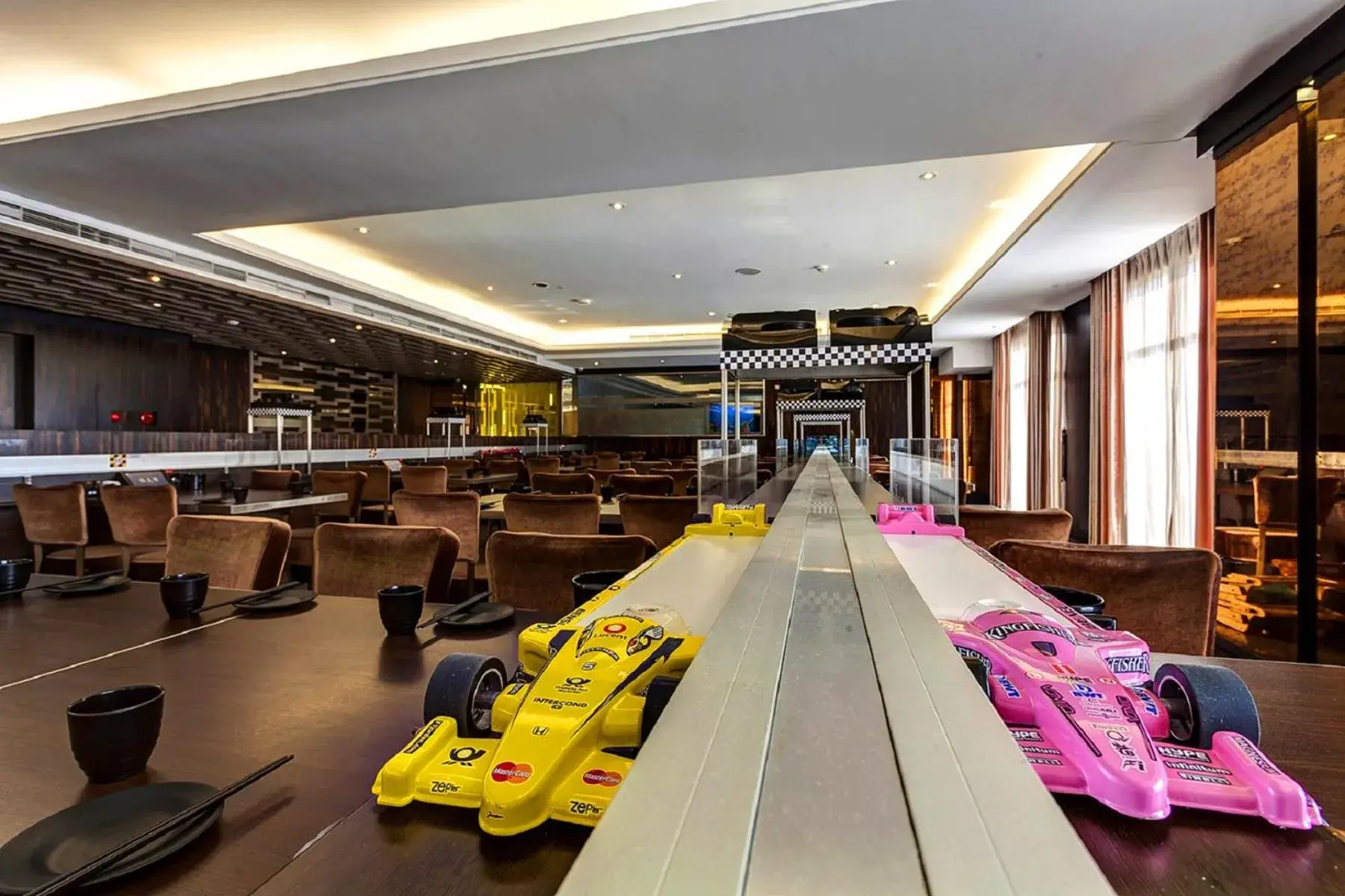 Restaurant/places to eat in Golden Tulip - Aesthetics Restaurant/places to eat in Golden Tulip - Aesthetics