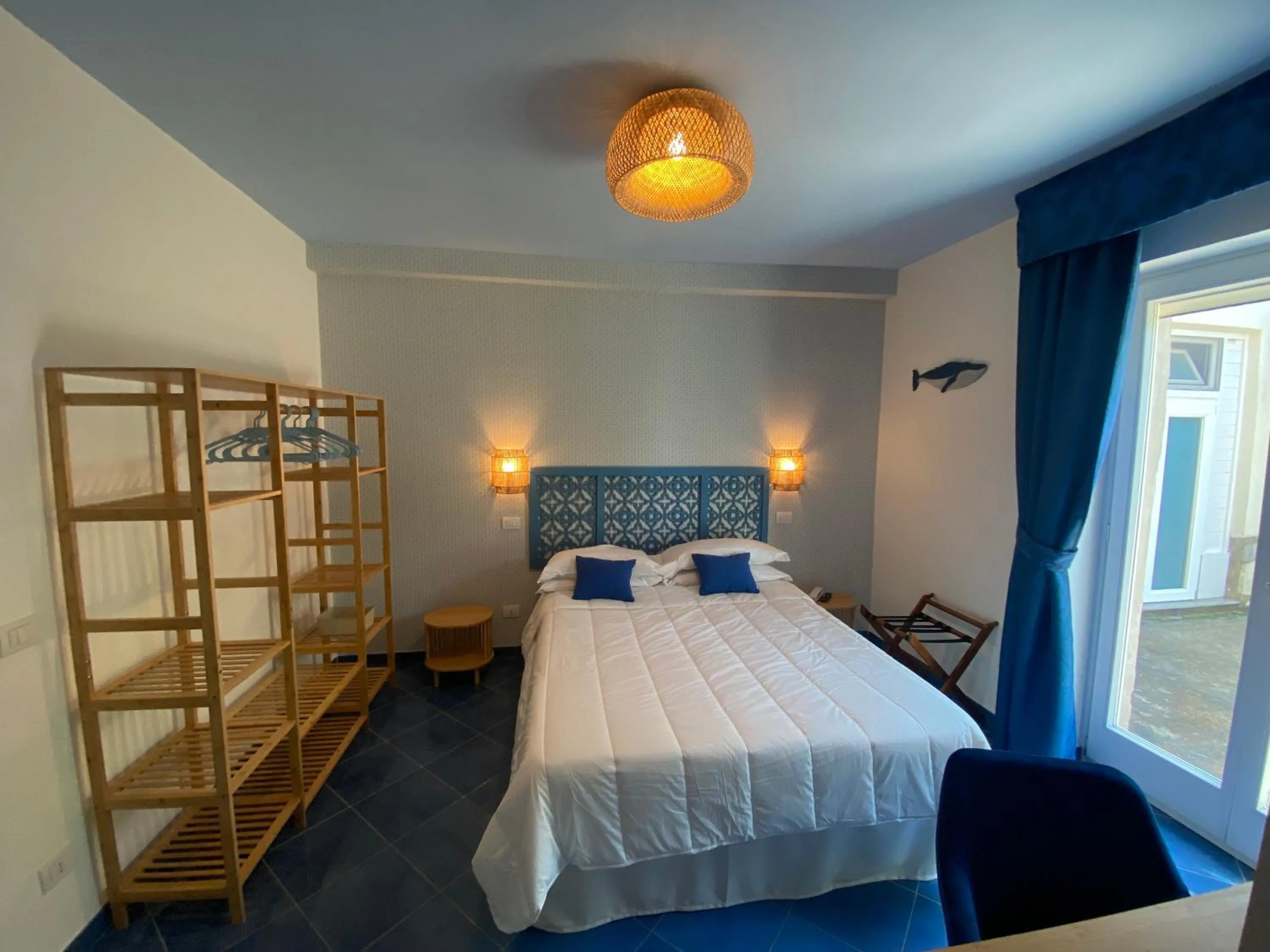 Bed in Hotel Villa Lubrense Sorrento