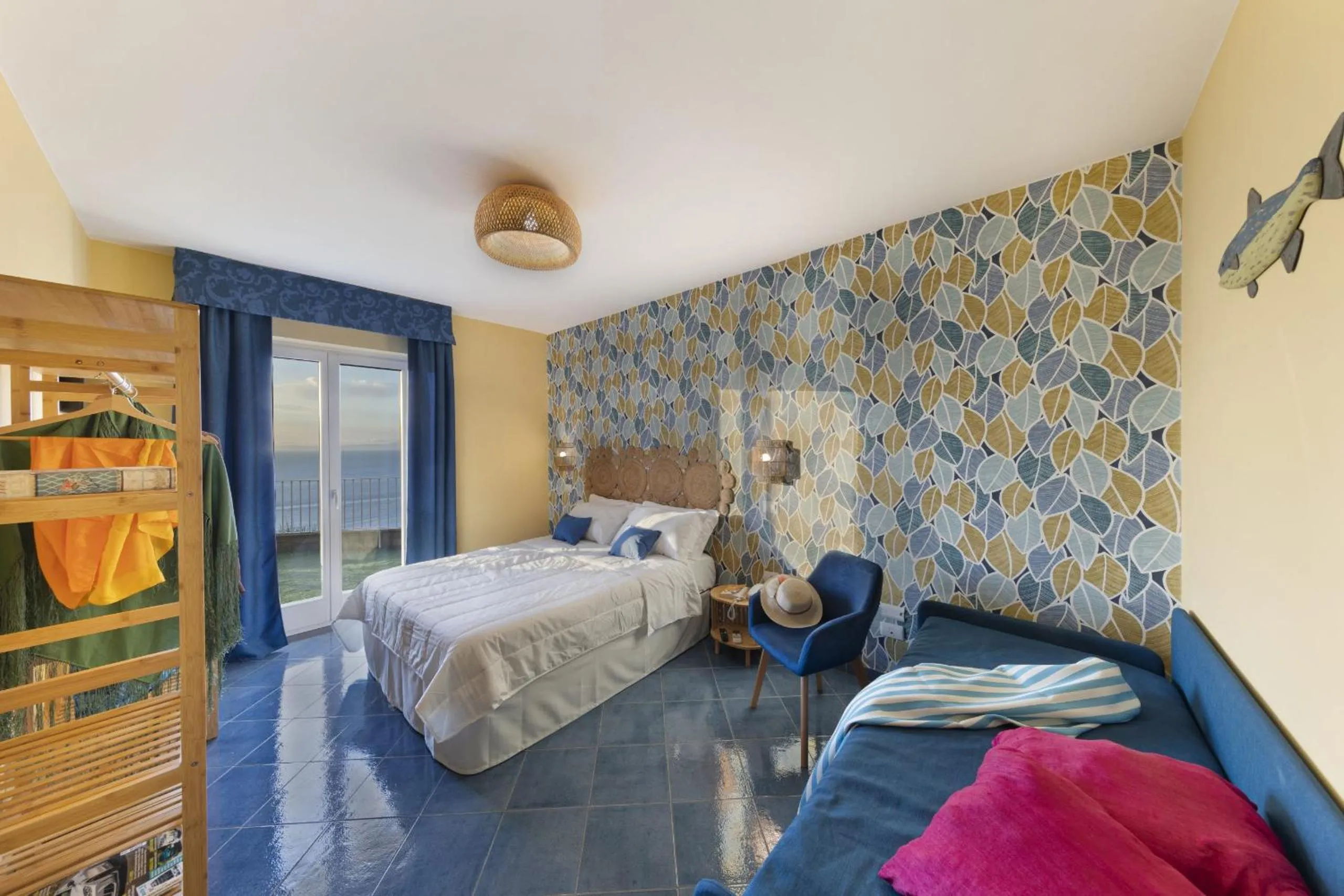 Bed in Hotel Villa Lubrense Sorrento