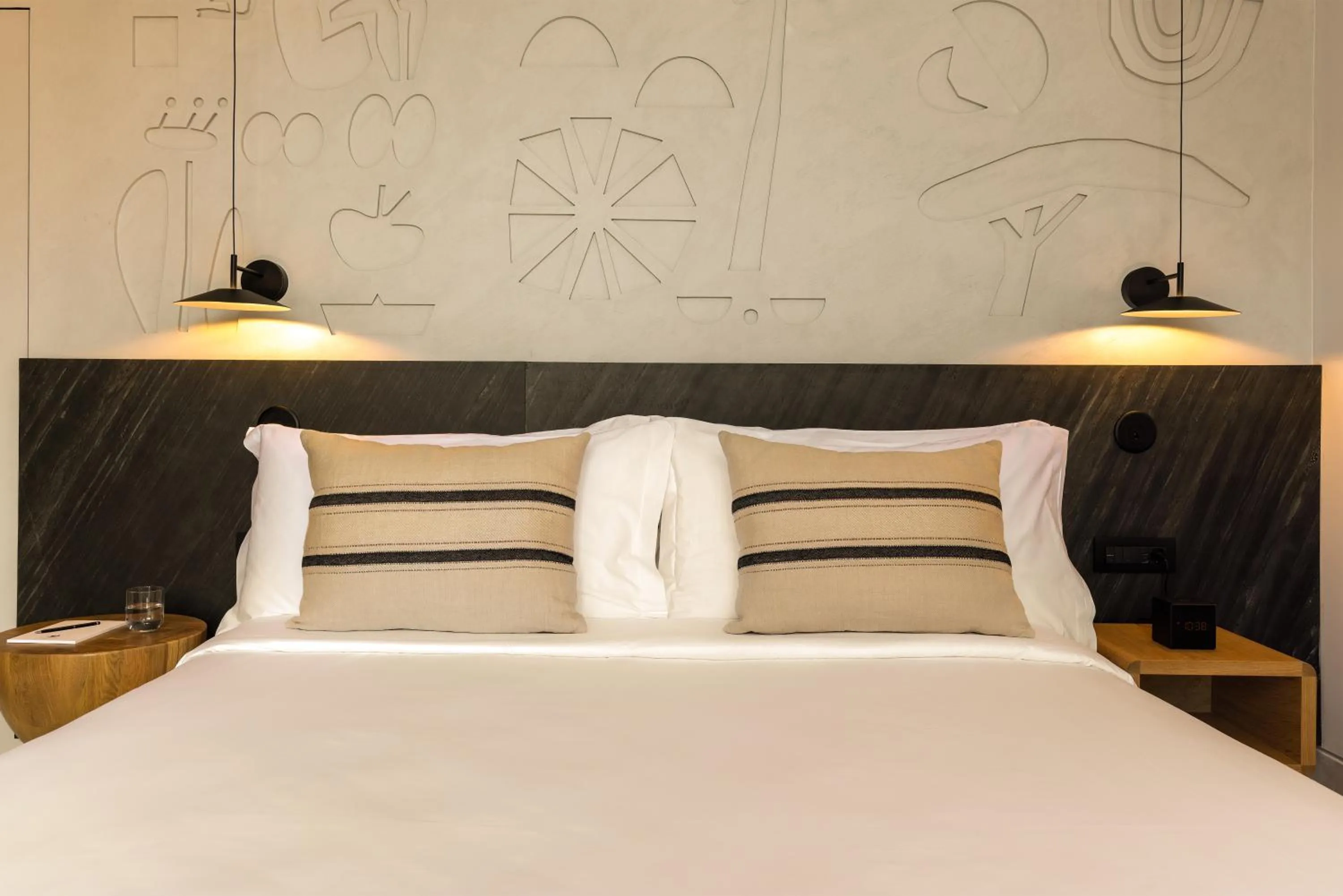 Bed in Domes Novos Santorini, Autograph Collection