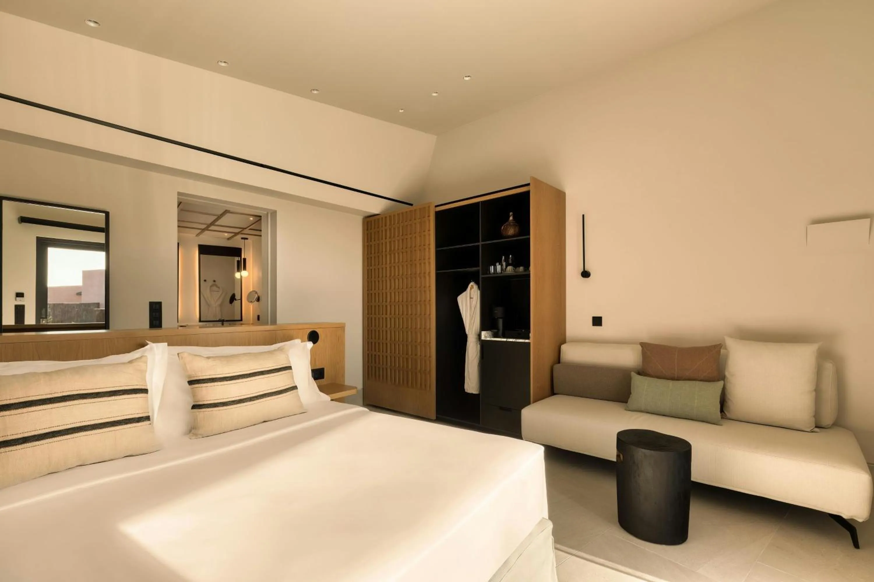 Swimming pool, Bed in Domes Novos Santorini, Autograph Collection