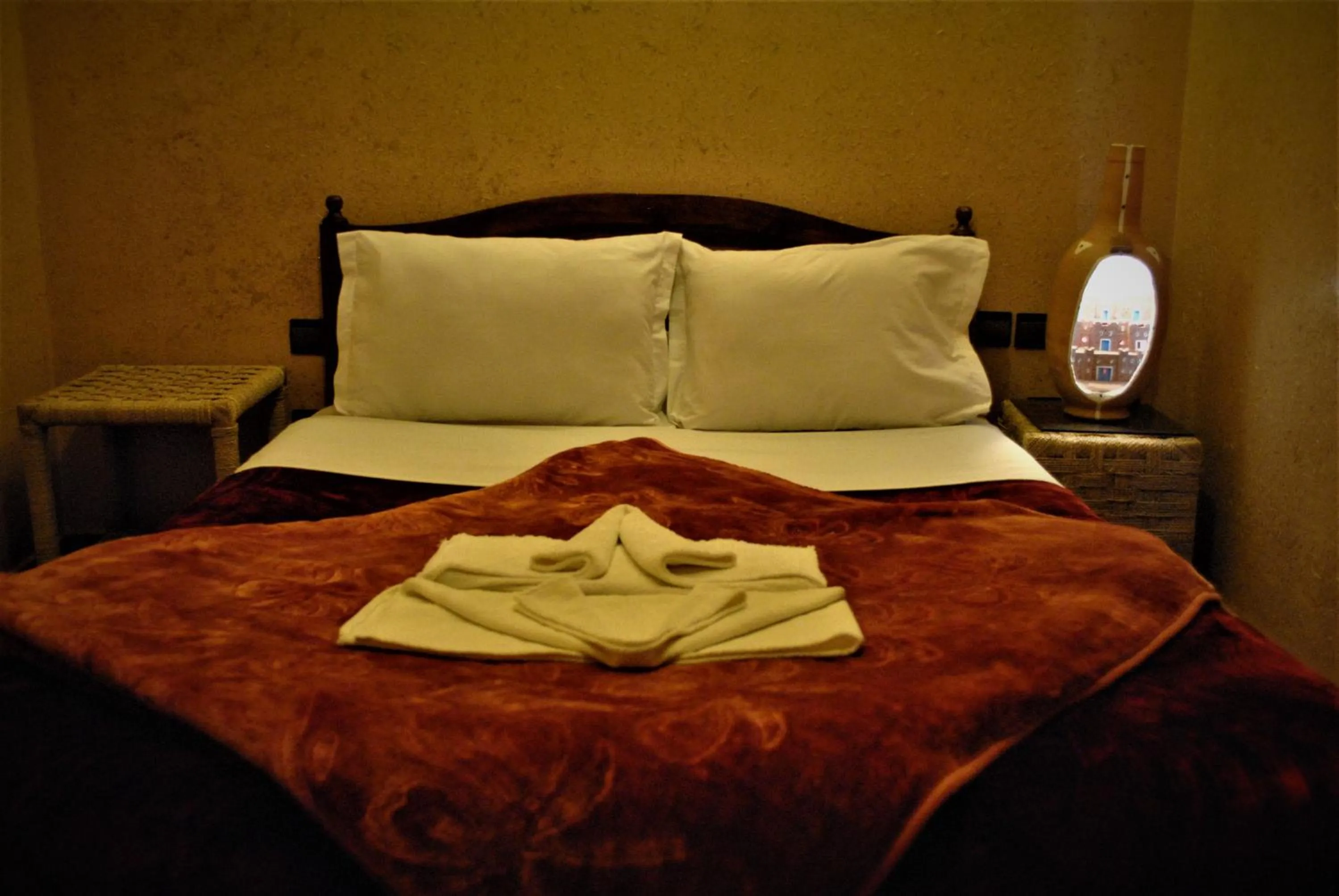 Bedroom, Bed in La Baraka Auberge