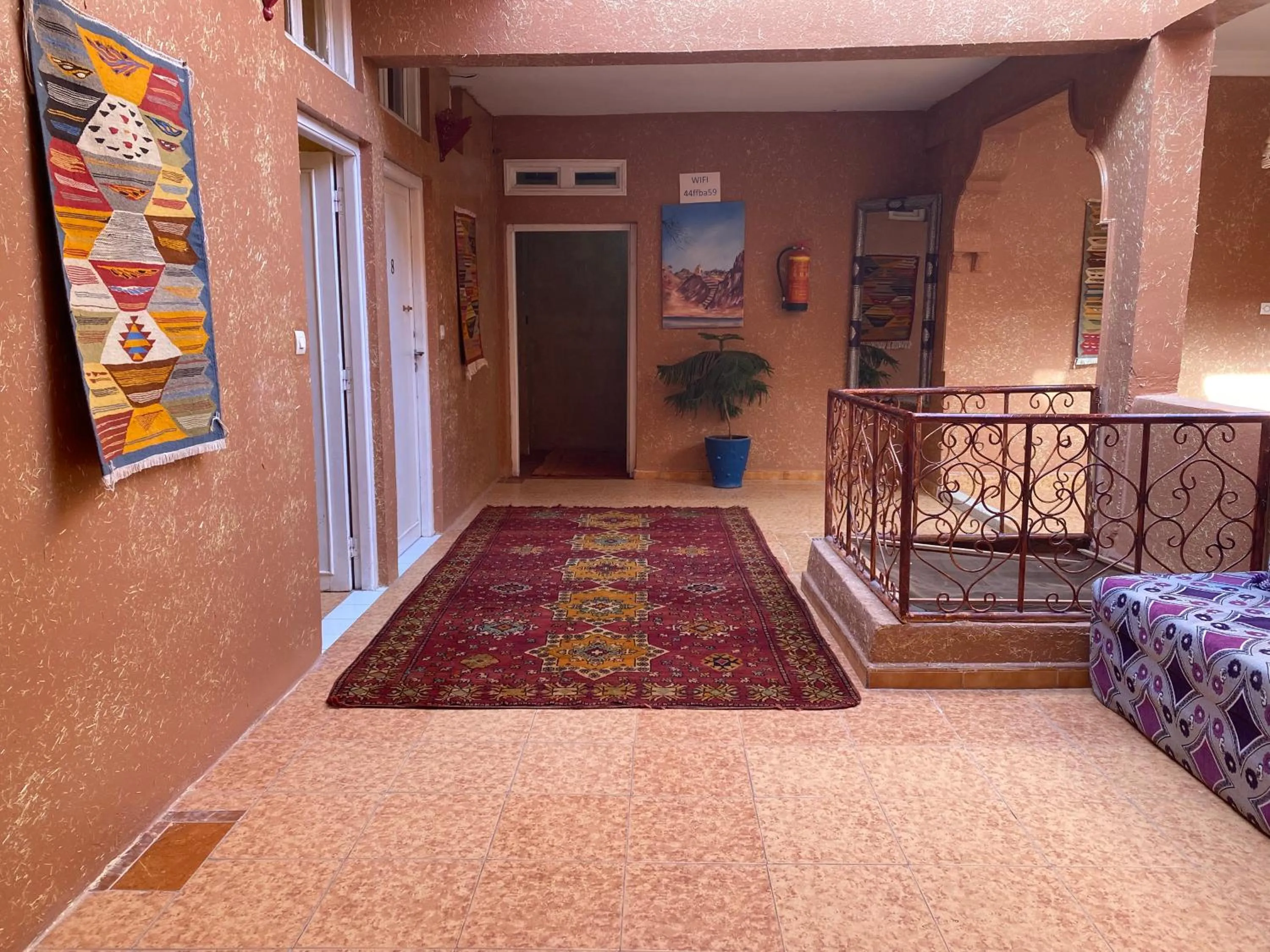 Lobby or reception in La Baraka Auberge