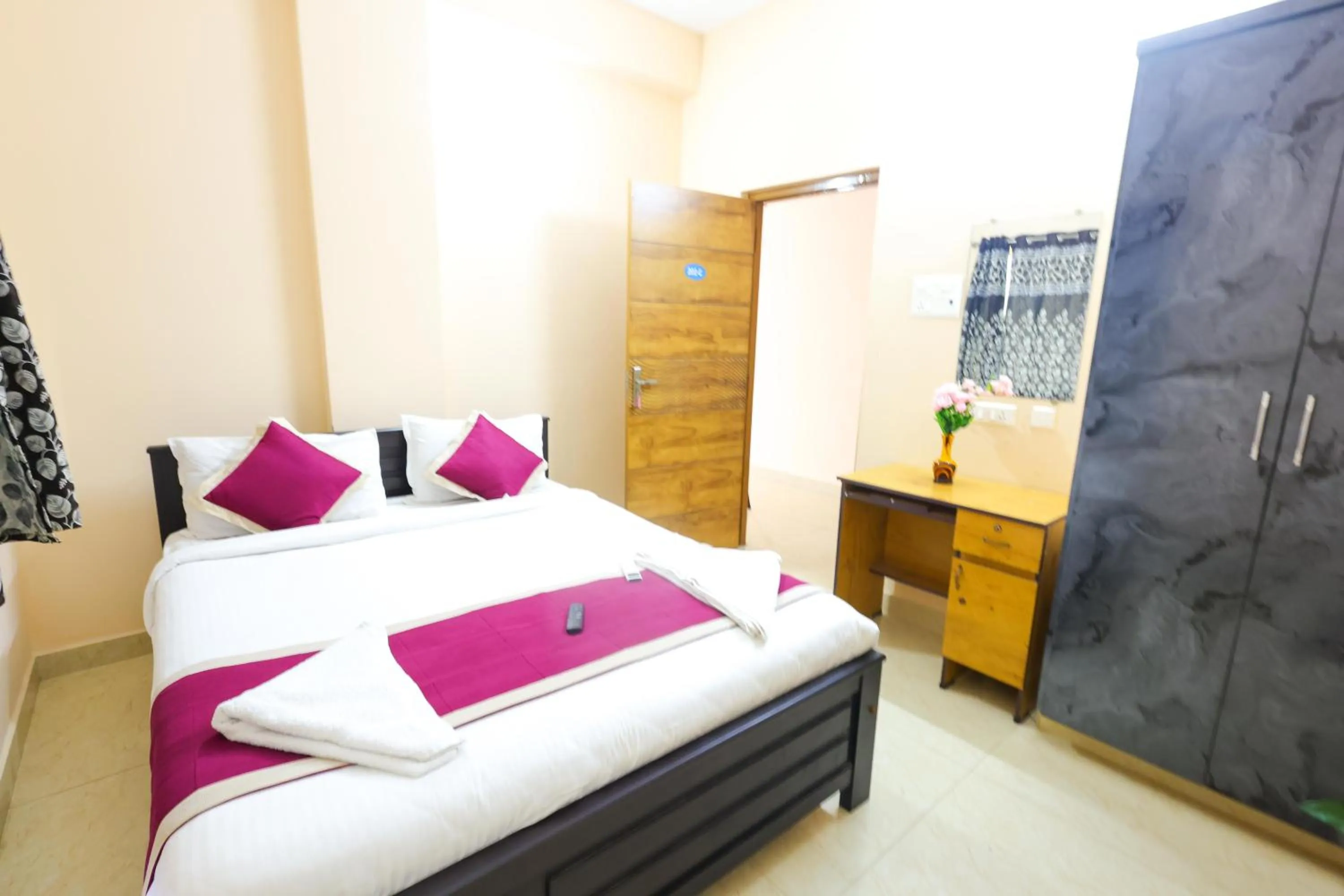 Bed in SBHS Homestay - Garudadri - Tirupati Bus Stand