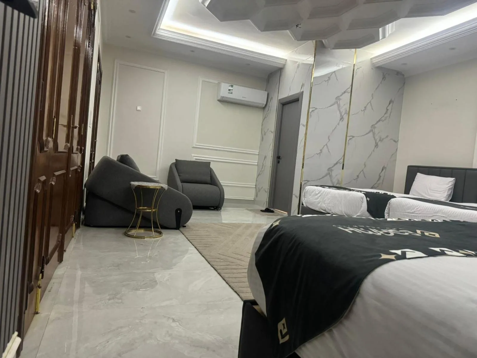 Bed in Eqamh VIP