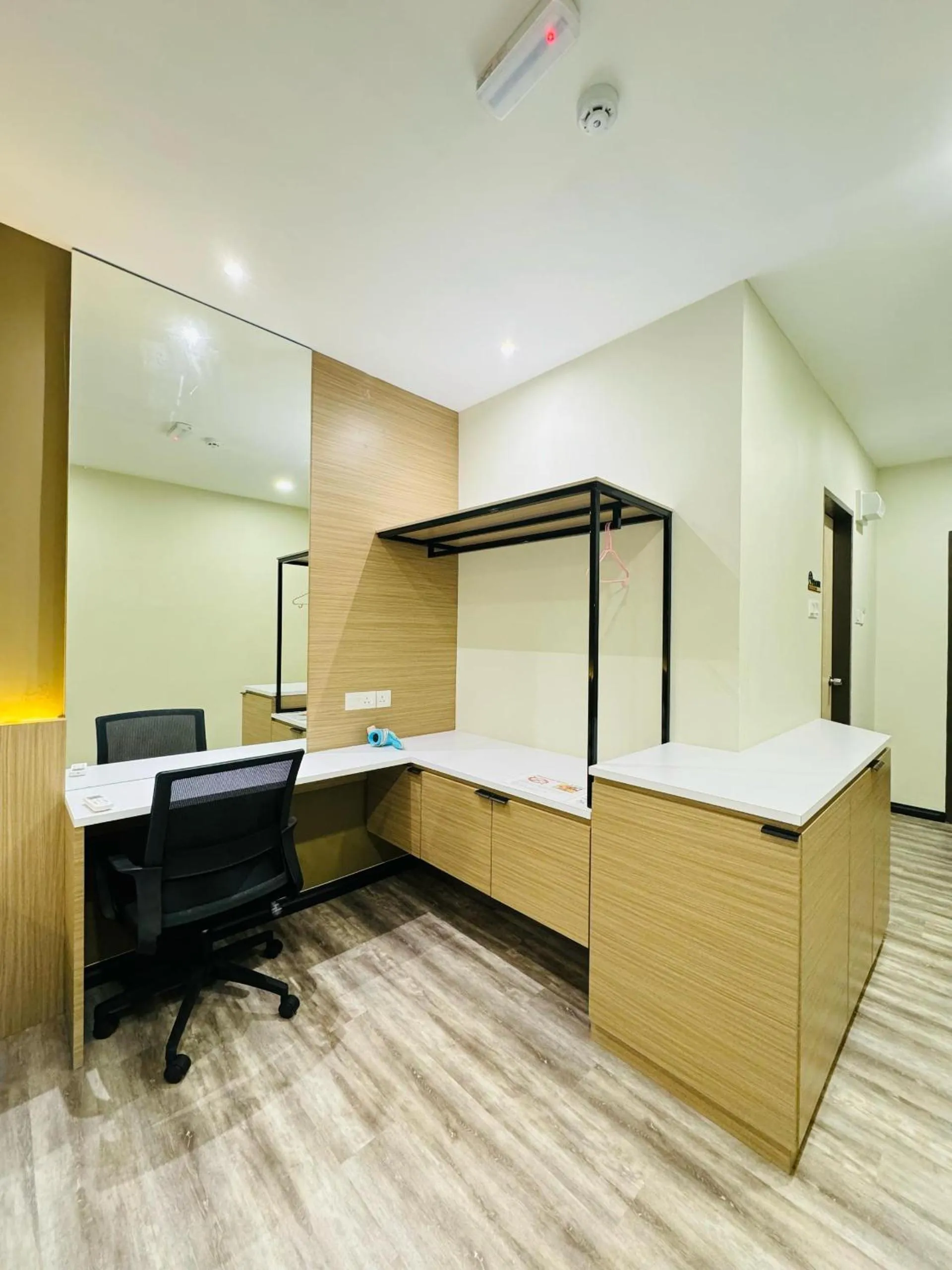 hair dresser in STAR HOTEL